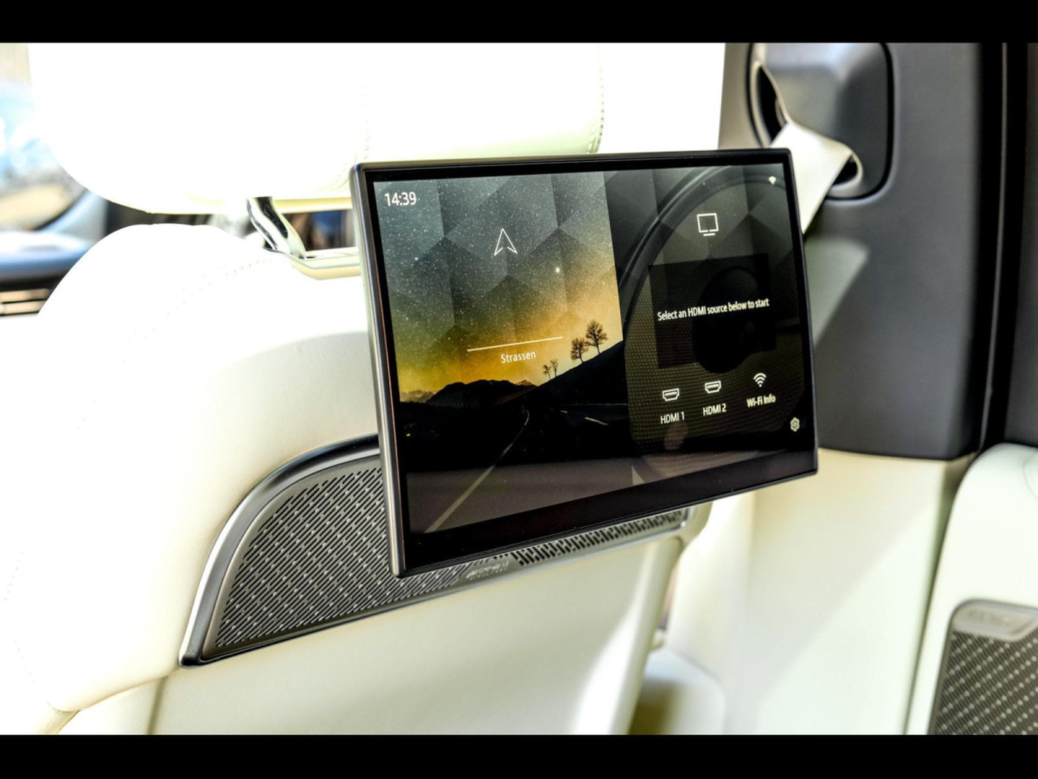 Land-Rover Range Rover 4.4 P530 FIRST EDITION SWB AWD (2022) - Photo 19