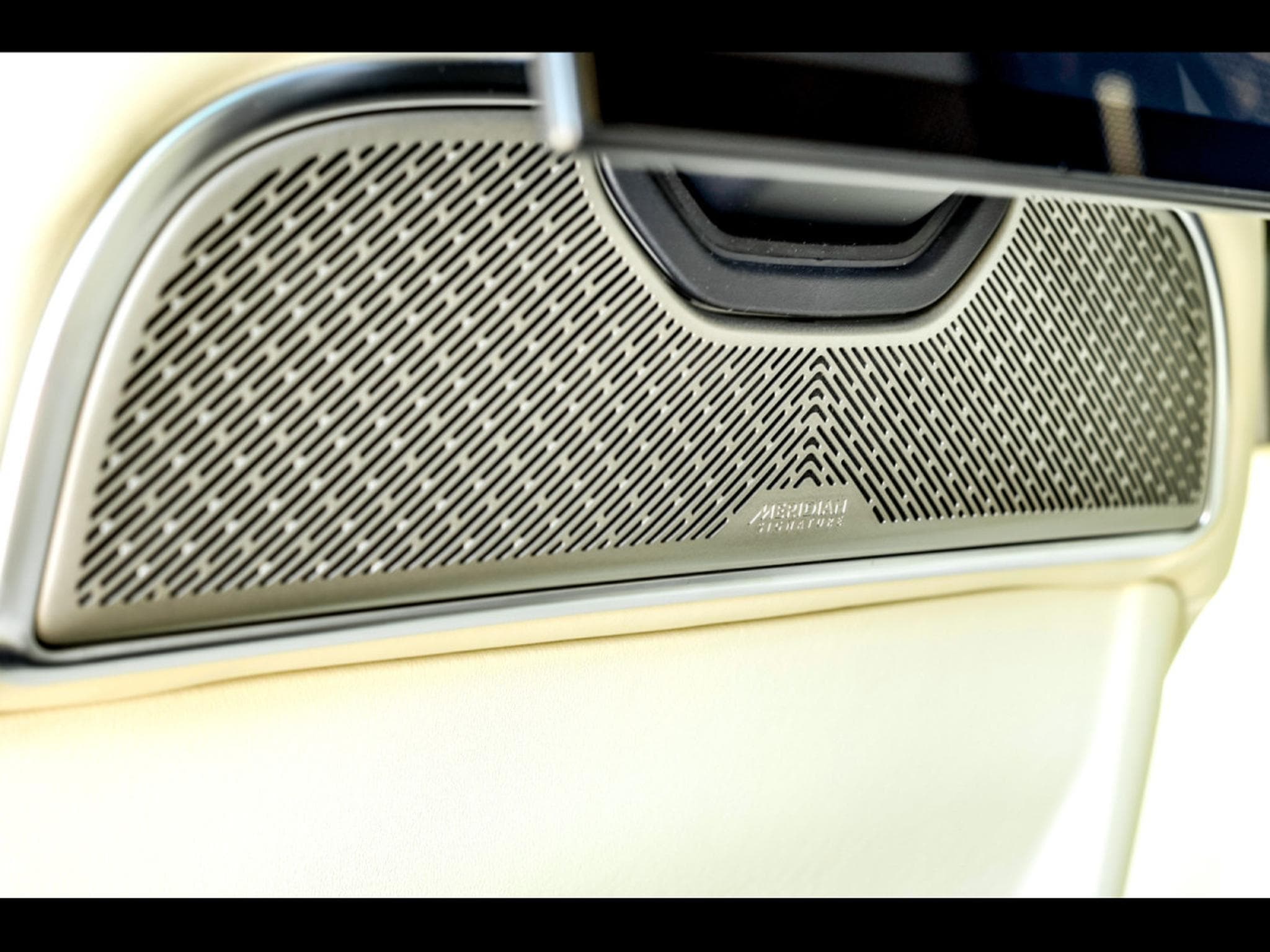 Land-Rover Range Rover 4.4 P530 FIRST EDITION SWB AWD (2022) - Photo 22