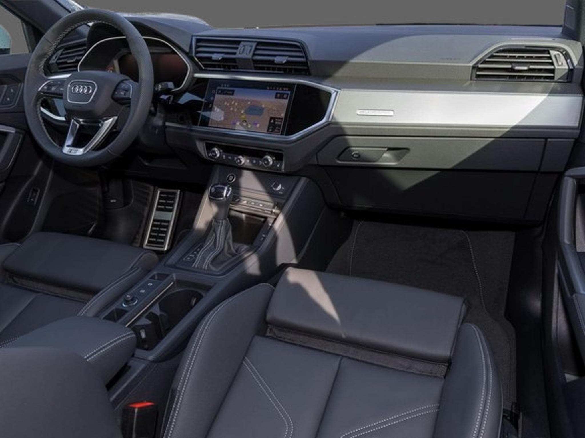 Audi Q3 Sportback Quattro 40 TFSI S-Line (2024) - Foto 5