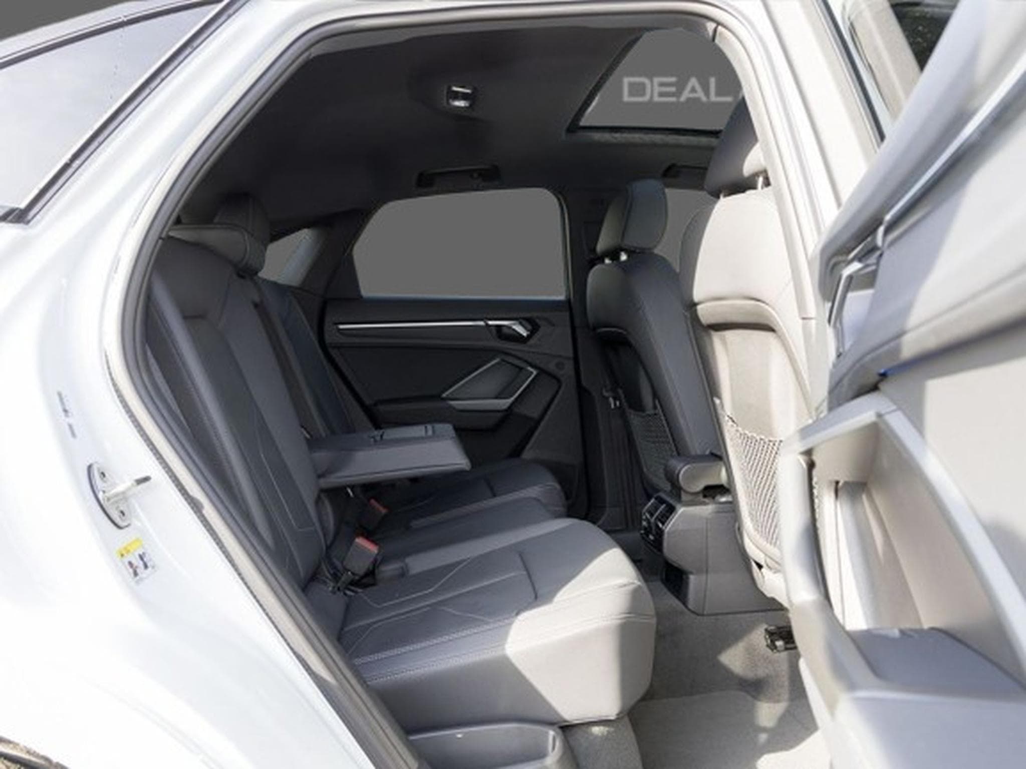 Audi Q3 Sportback Quattro 40 TFSI S-Line (2024) - Foto 7