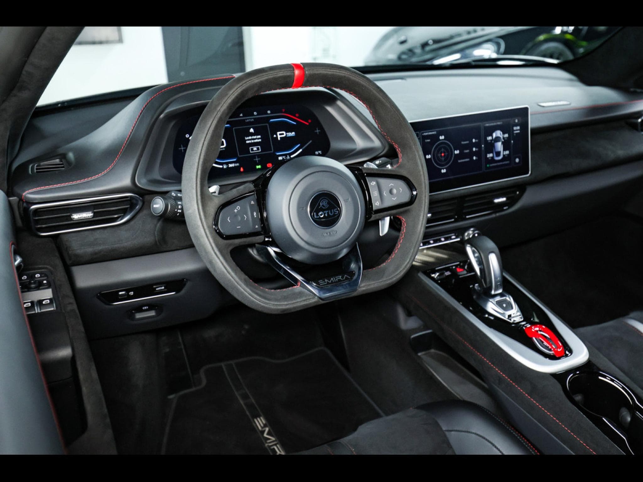 Lotus Emira I4 DCT FIRST EDITION (2024) - Photo 10