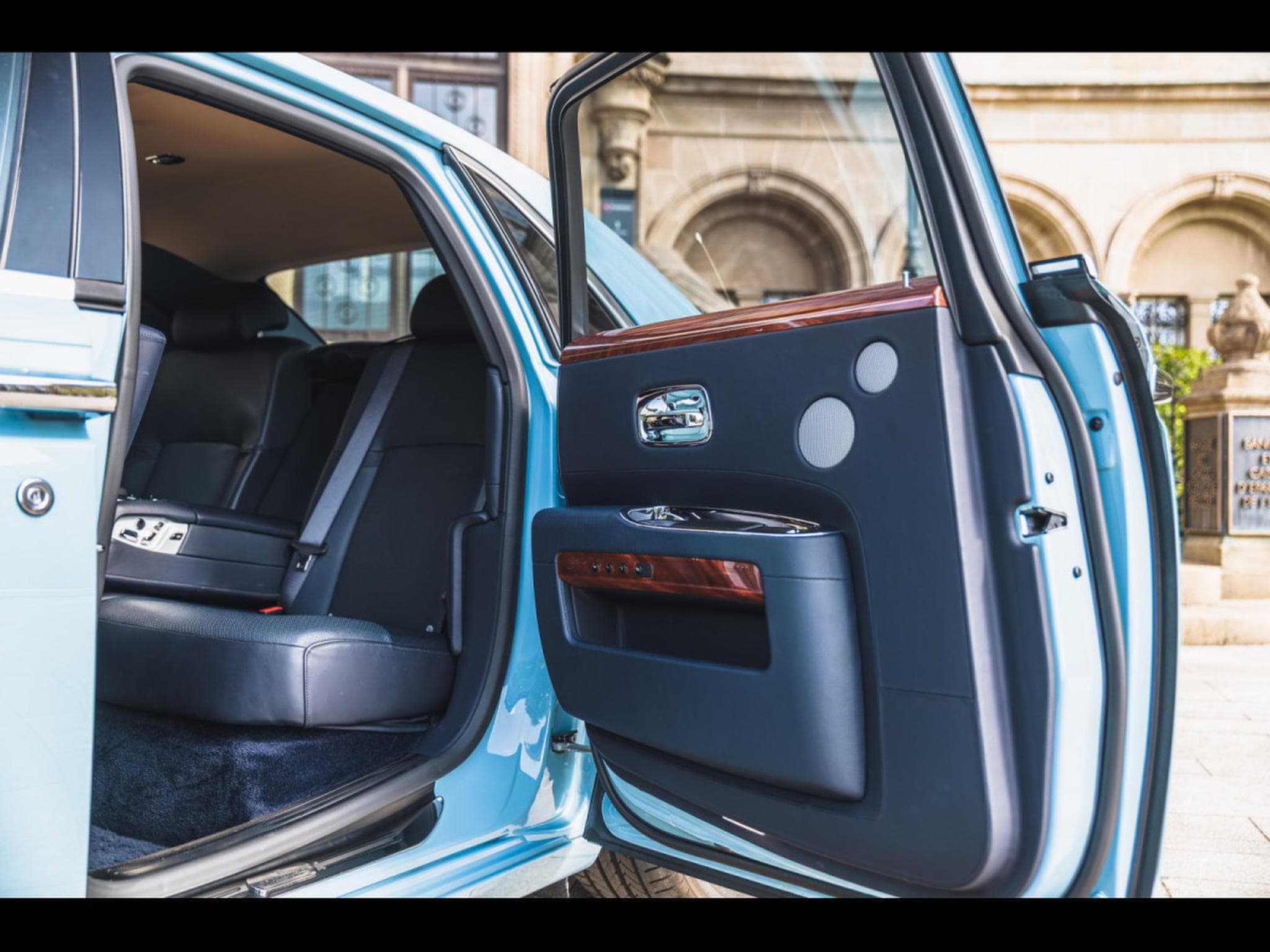 Rolls-Royce Ghost 6.6 V12 ALPINE TRIAL CENTENARY 1/35 (2013) - Photo 20