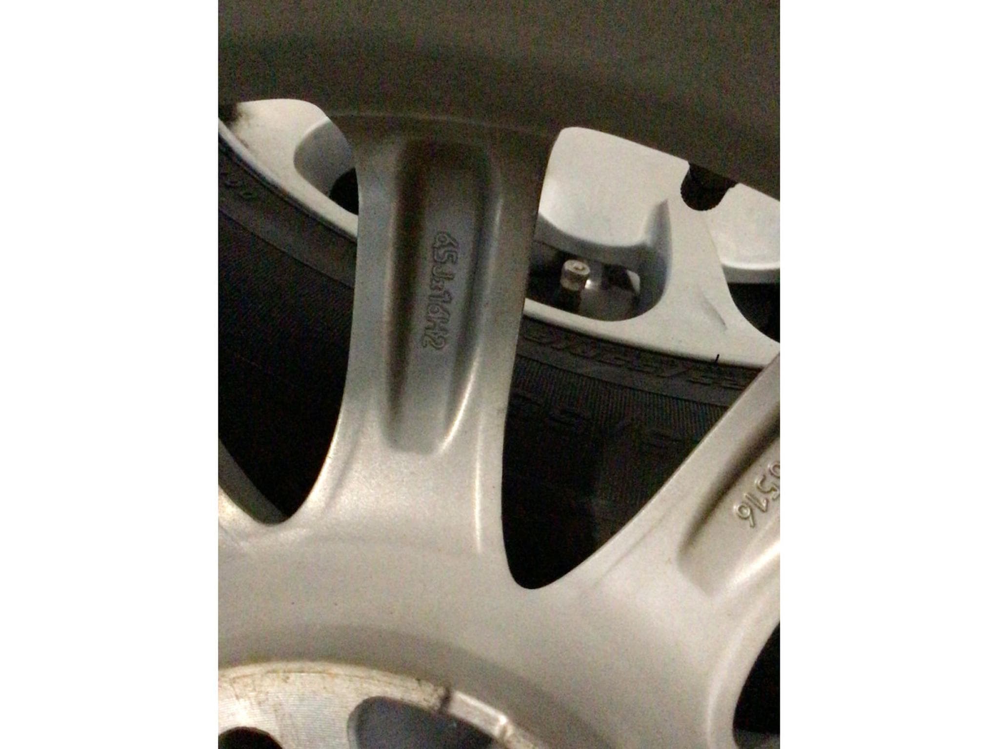 Jantes alu + Pneus h – 16" - Photo 3