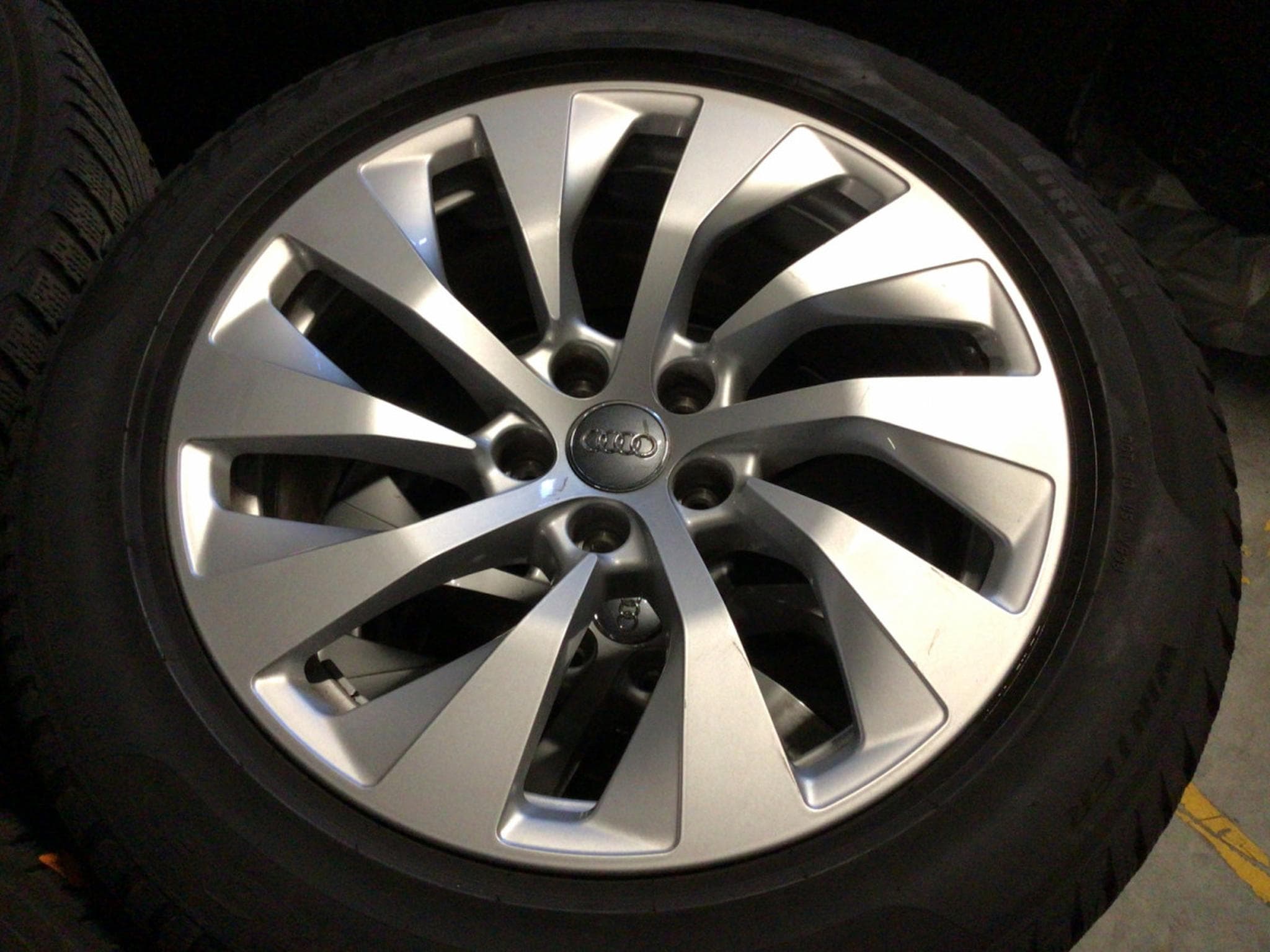 Jantes alu + Pneus h – 18" - Photo 1