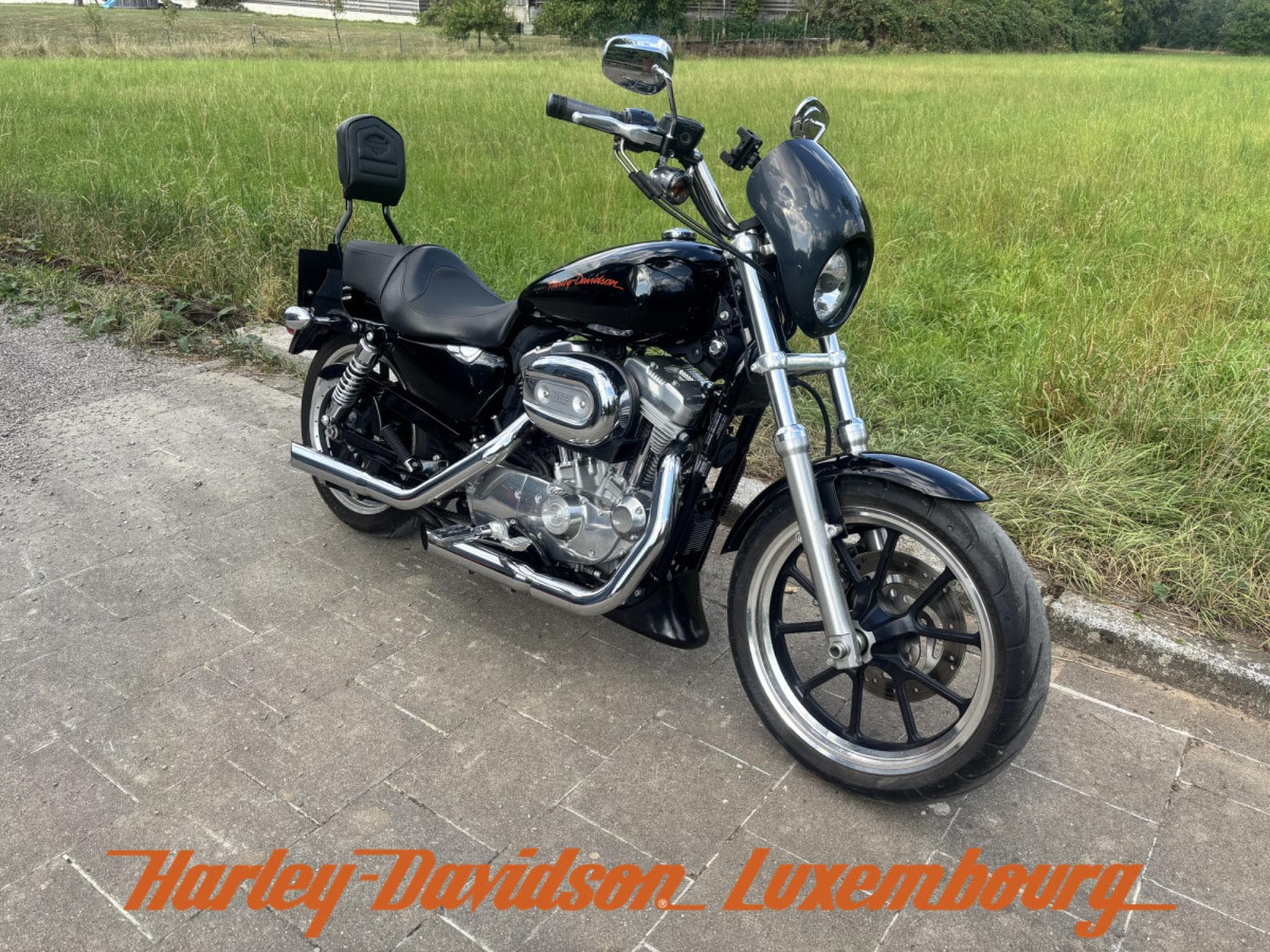 Harley-Davidson Sportster SuperLow (2011) - Photo 1