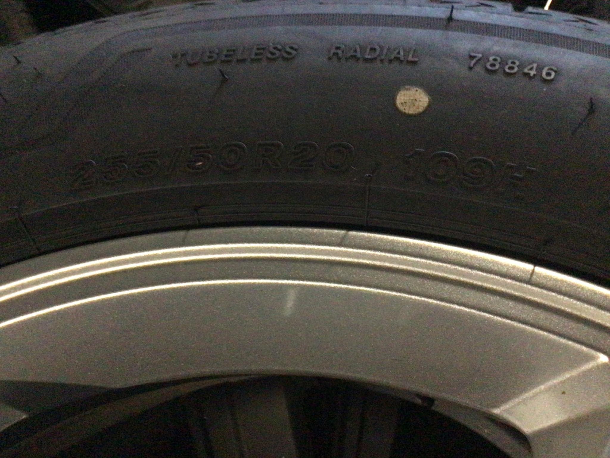 Jantes alu + Pneus é – 20" - Photo 5