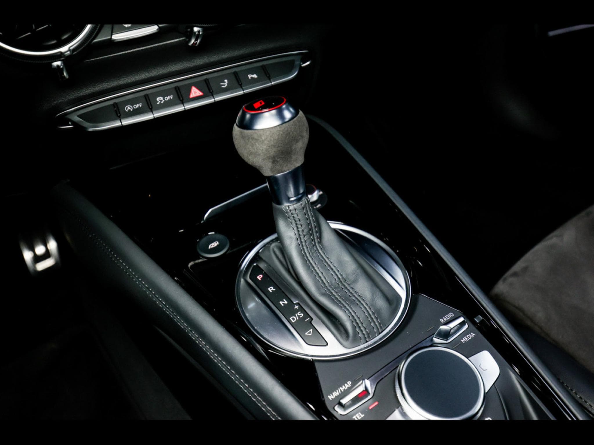 Audi TTRS COUPE 2.5 TFSI QUATTRO S-TRONIC – DAYTONA GREY (2022) - Photo 21