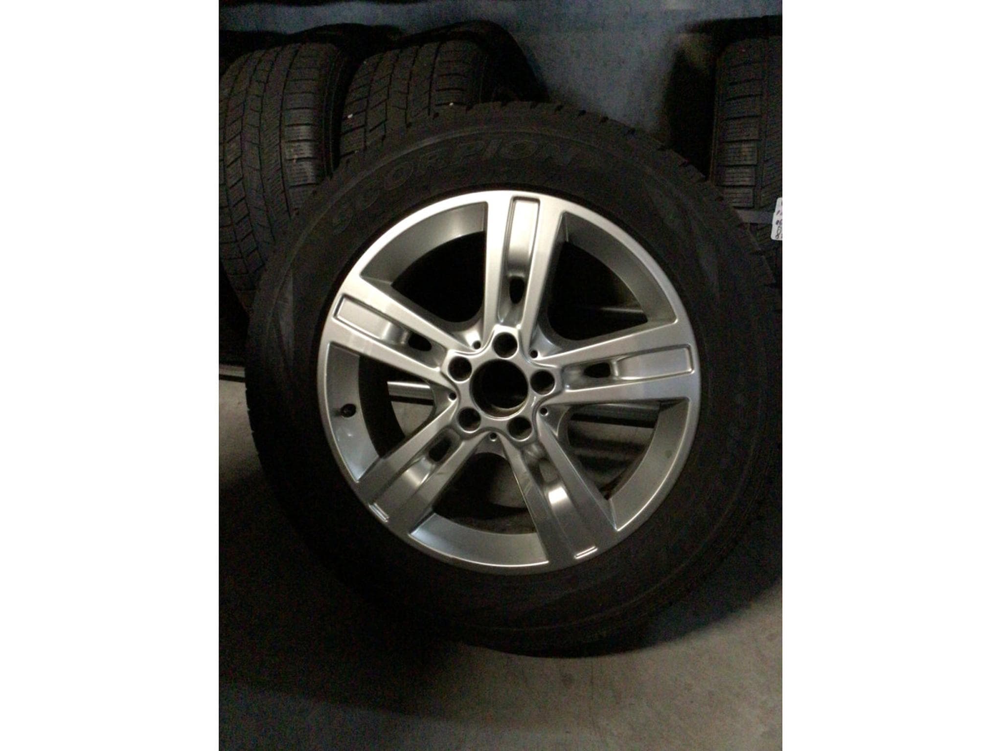 Jantes alu + Pneus h – 18" - Photo 1