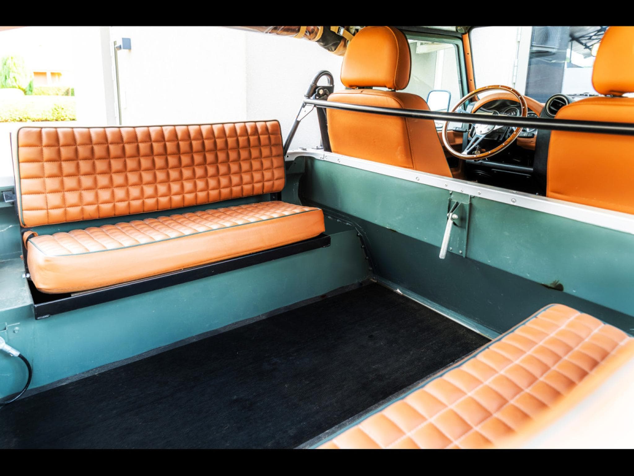 Land-Rover Defender III 90 TD4 2.2L SOFT TOP (2013) - Photo 25