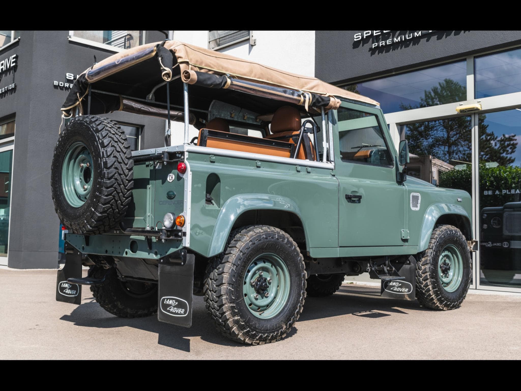 Land-Rover Defender III 90 TD4 2.2L SOFT TOP (2013) - Photo 6