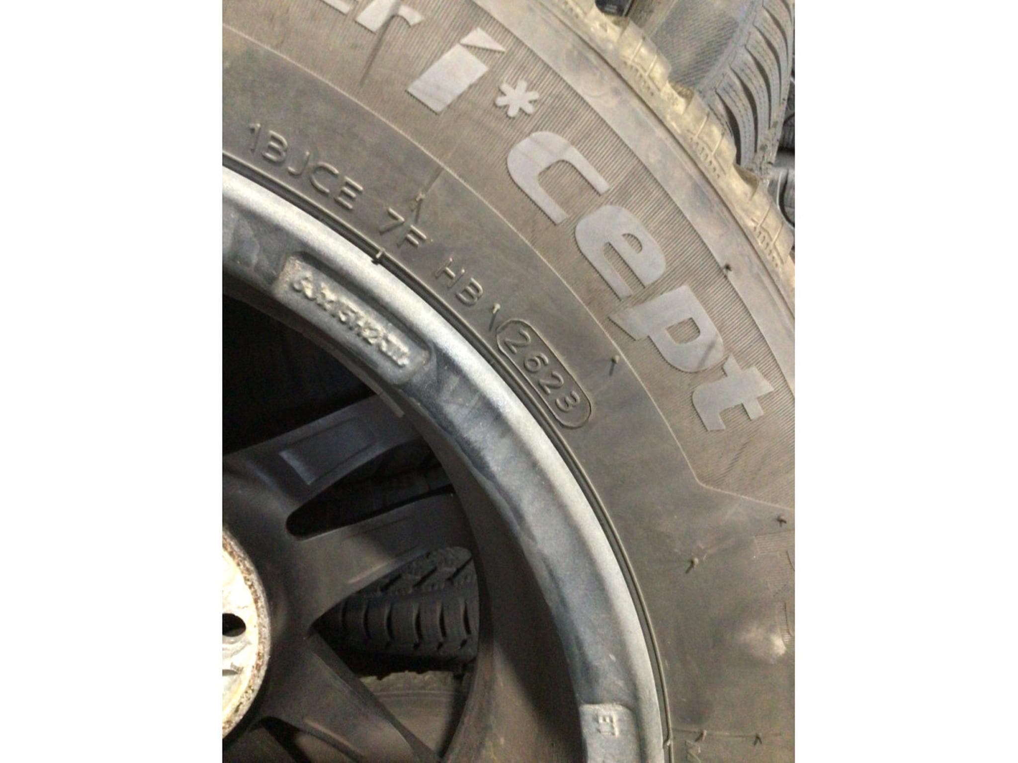 Jantes alu + Pneus h – 15" - Photo 4