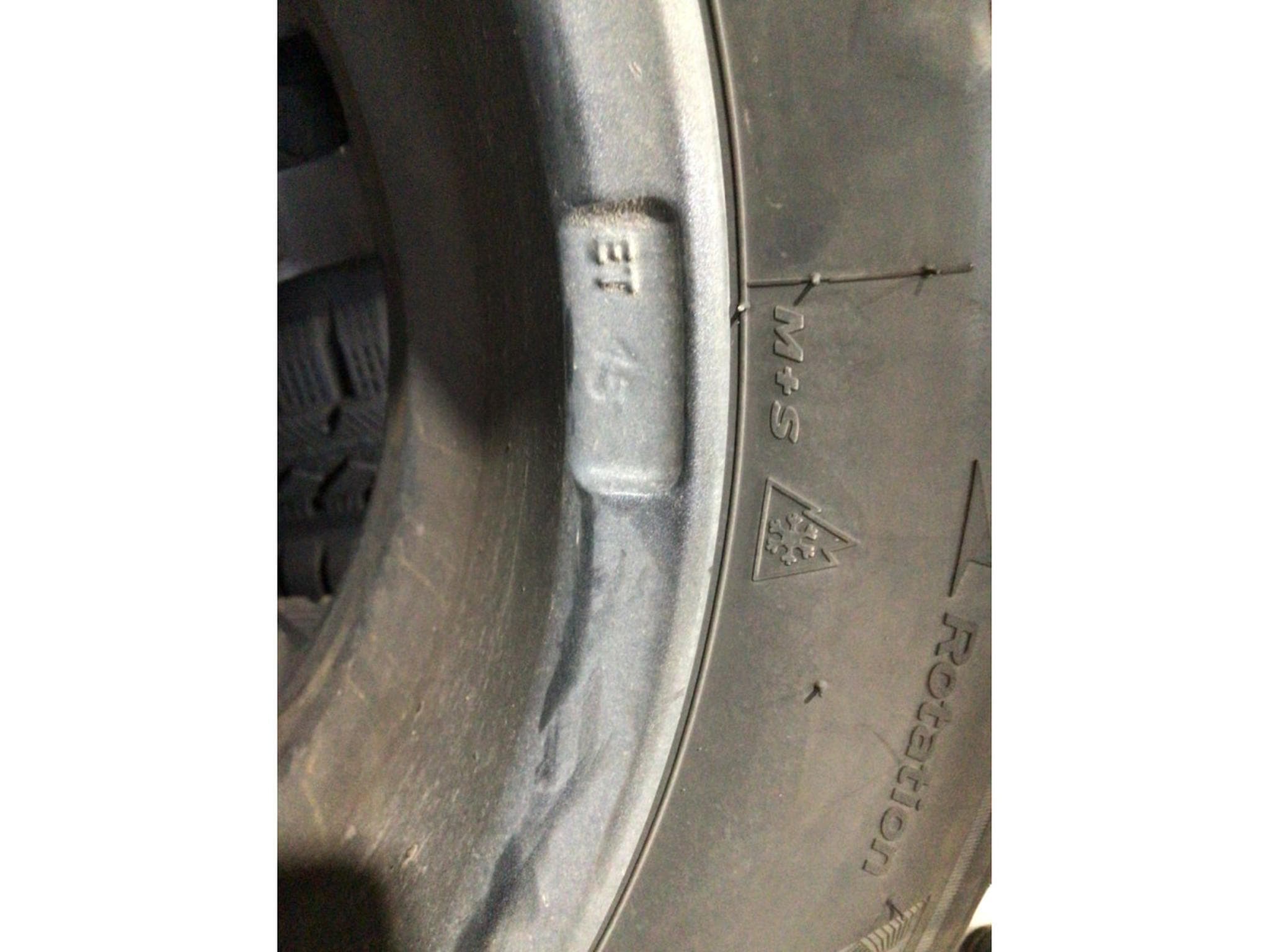 Jantes alu + Pneus h – 15" - Photo 7