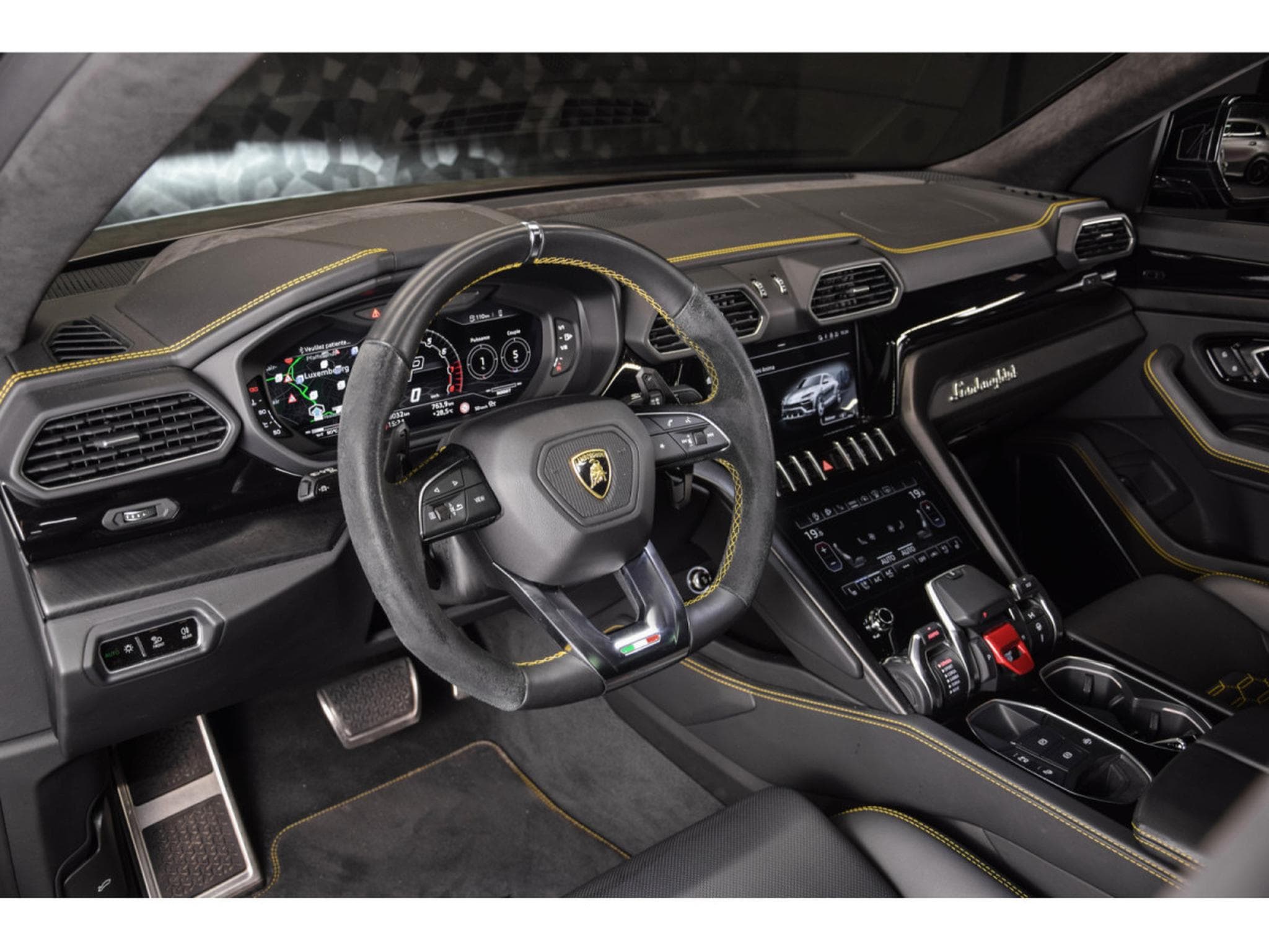 Lamborghini Urus V8 AKRAPOVIC - GRIGIO KERES (2022) - Photo 11