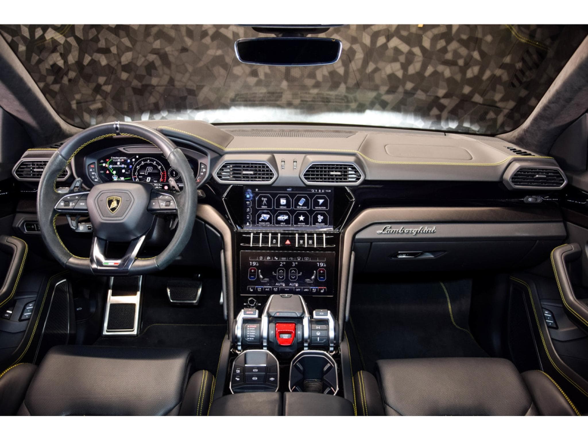 Lamborghini Urus V8 AKRAPOVIC - GRIGIO KERES (2022) - Photo 18