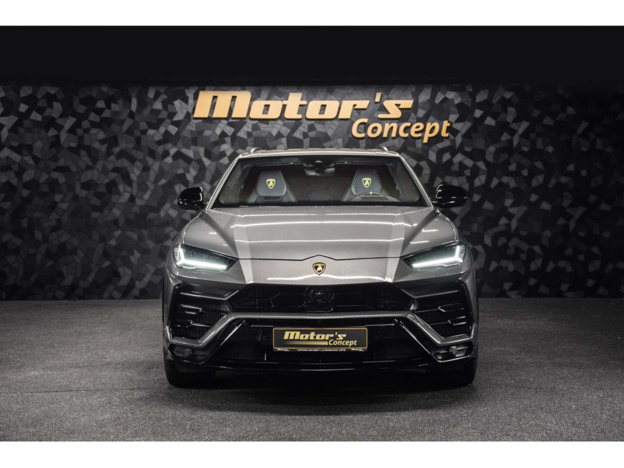 Lamborghini Urus V8 AKRAPOVIC - GRIGIO KERES (2022) - Photo 4