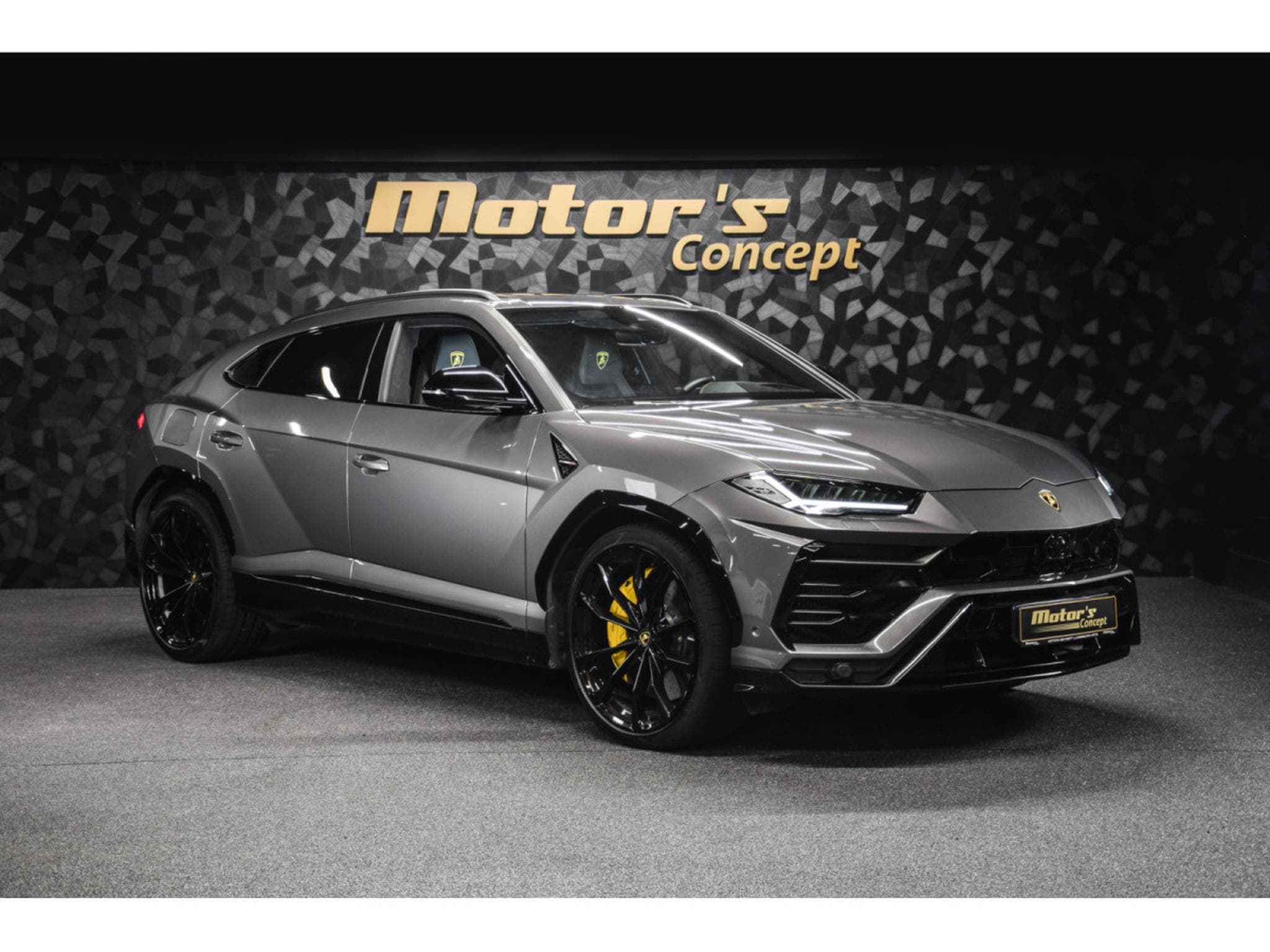 Lamborghini Urus V8 AKRAPOVIC - GRIGIO KERES (2022) - Photo 6