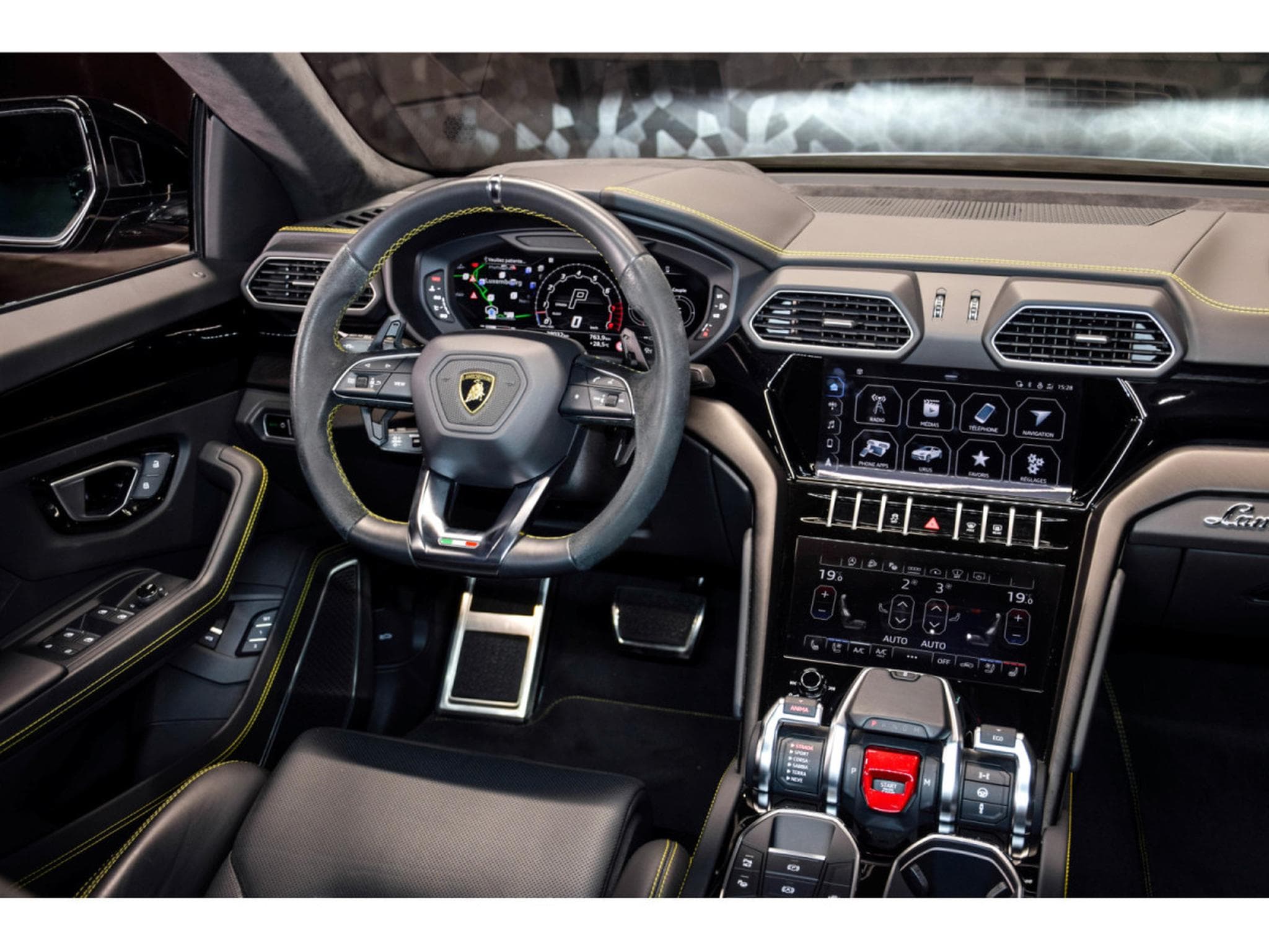 Lamborghini Urus V8 AKRAPOVIC - GRIGIO KERES (2022) - Photo 8