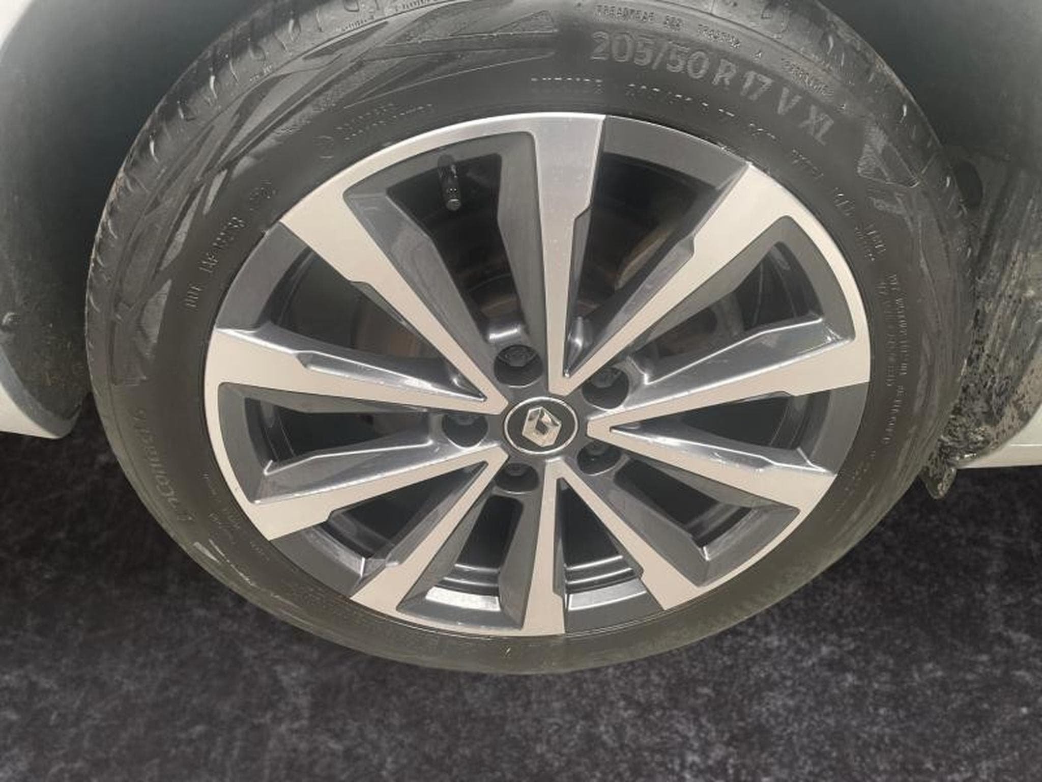 Renault Megane 1.33 TCe R.S. Line EDC (2021) - Photo 12