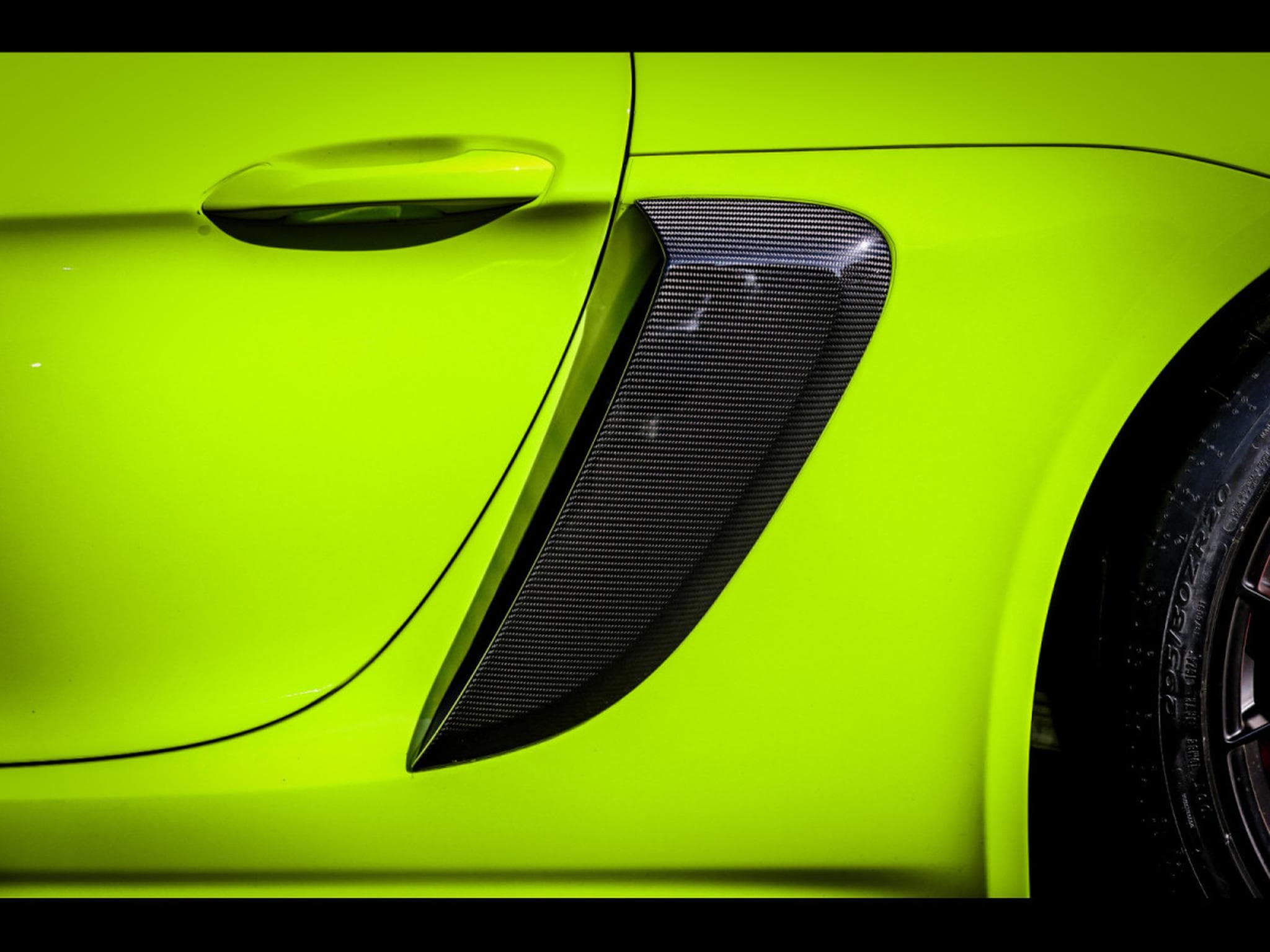 Porsche Cayman 718 GT4 RS PDK PACK WEISSACH – ACID GREEN PTS – FULL PPF (2023) - Photo 24