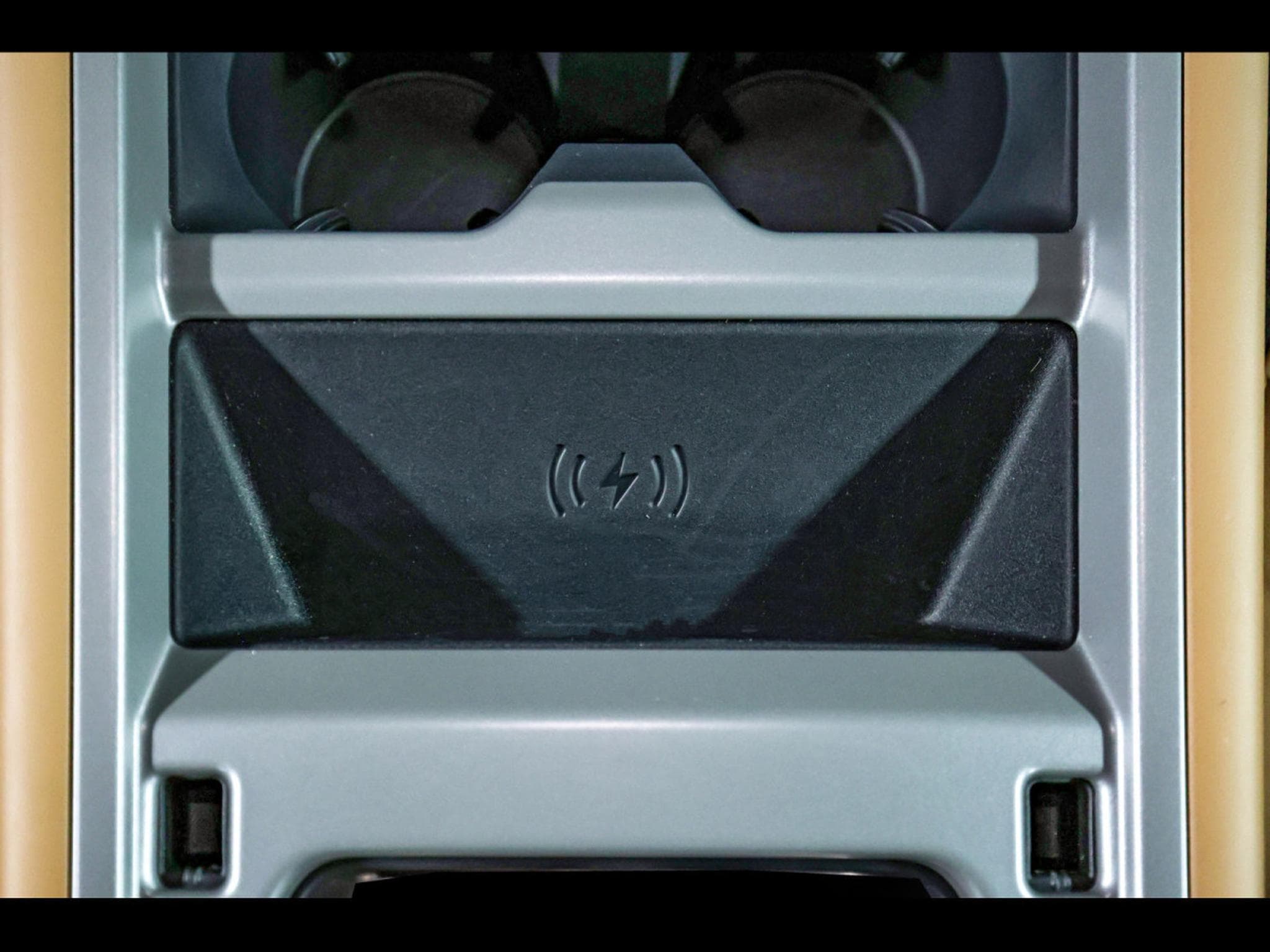 Land-Rover Defender 110 P425 X AWD°XPEL MAT°BLACK PACK (2024) - Photo 24