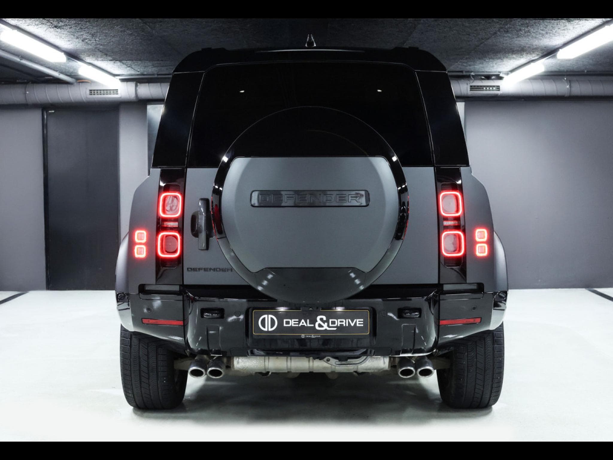 Land-Rover Defender 110 P425 X AWD°XPEL MAT°BLACK PACK (2024) - Photo 4