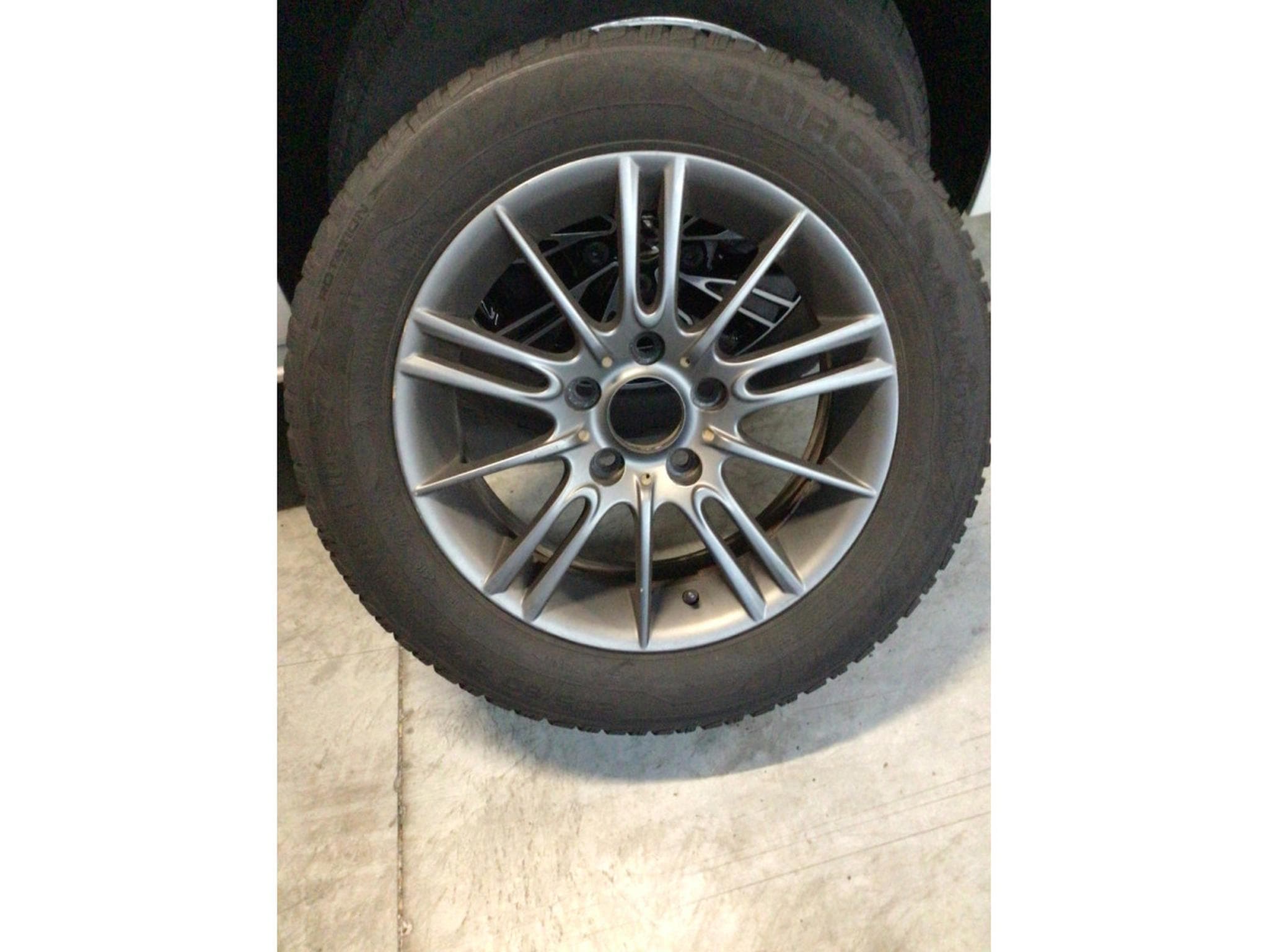 Jantes alu + Pneus h – 16" - Photo 1