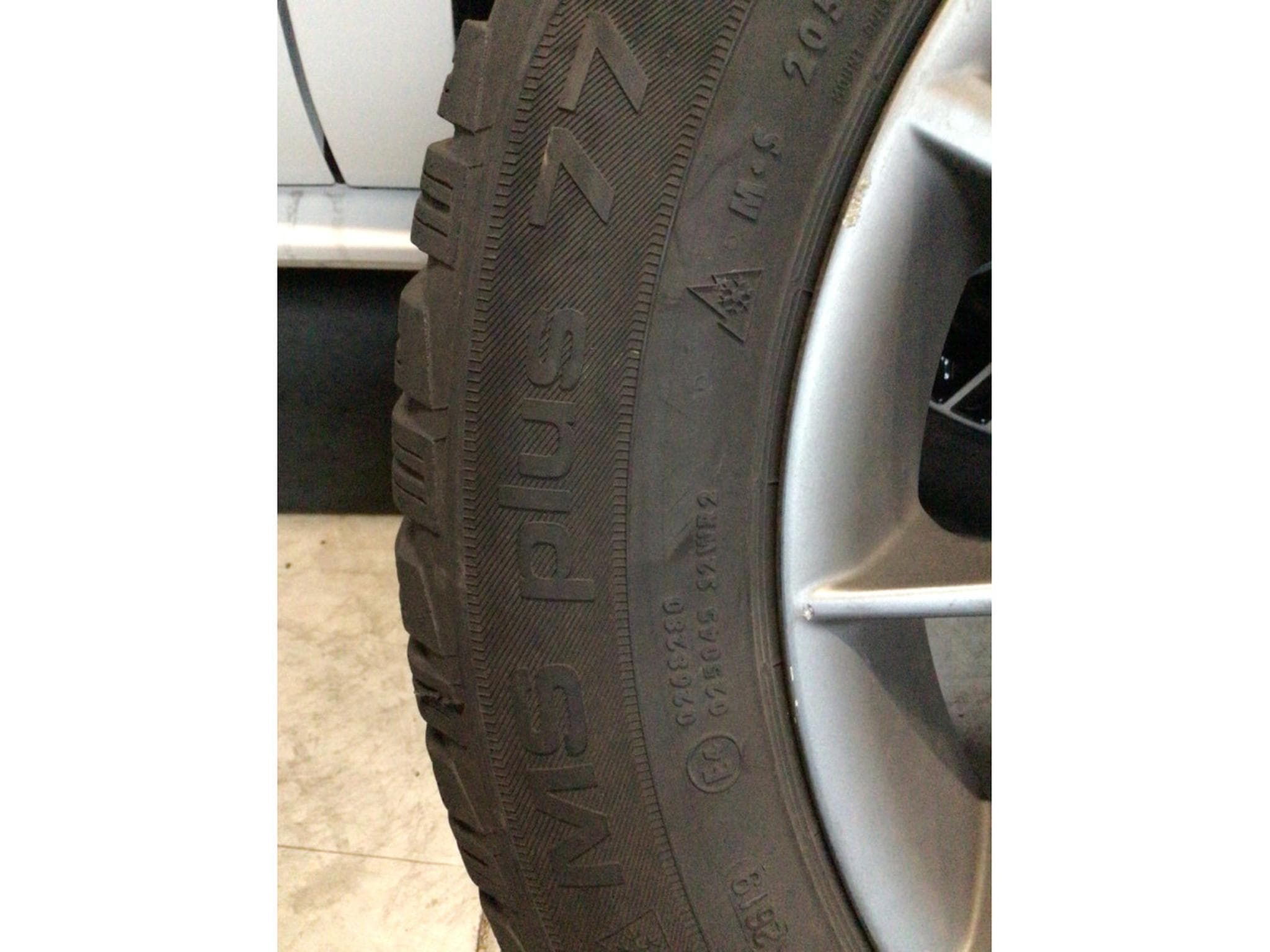 Jantes alu + Pneus h – 16" - Photo 4