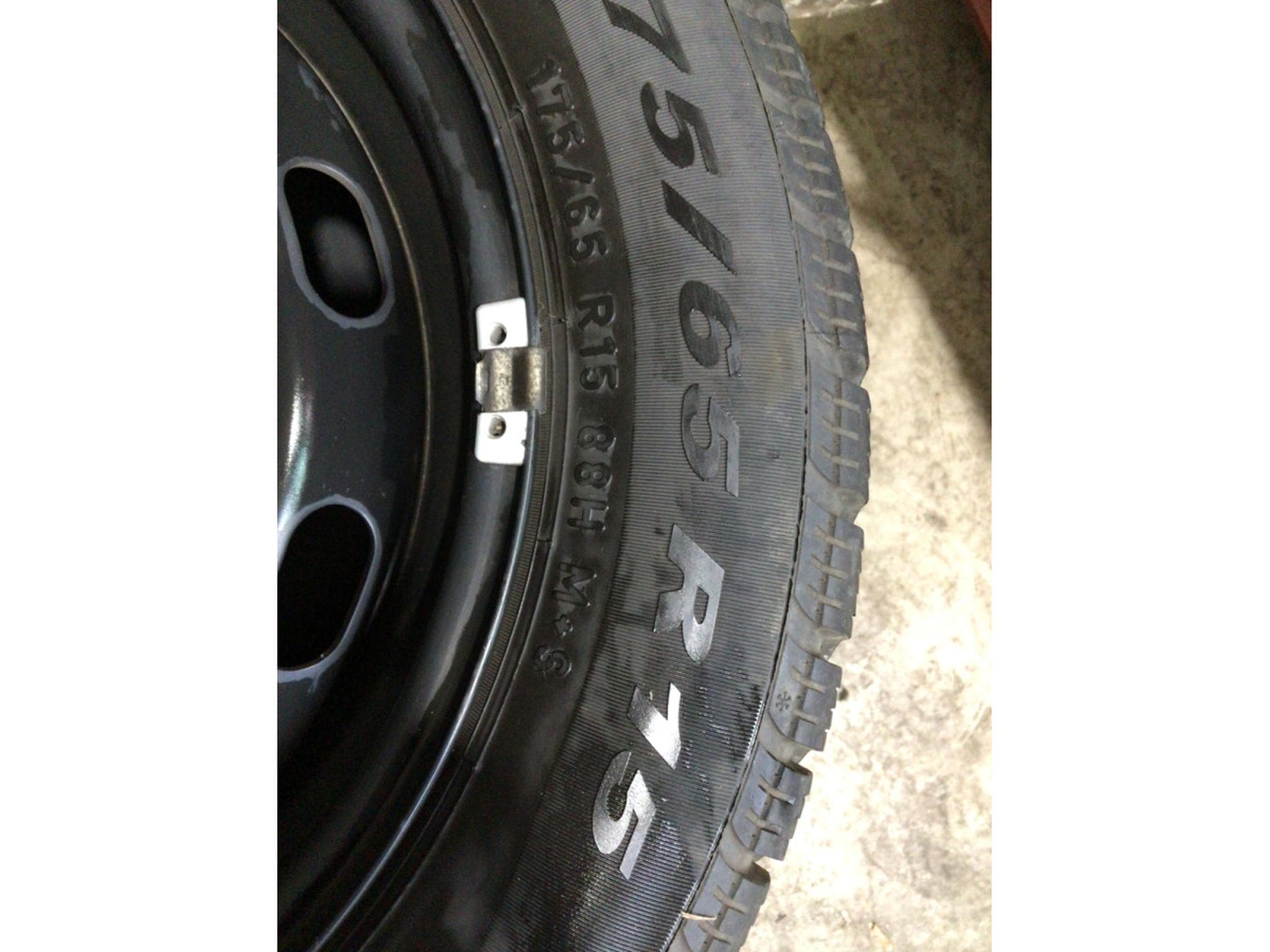 Jantes acier + Pneus – 15" - Photo 2