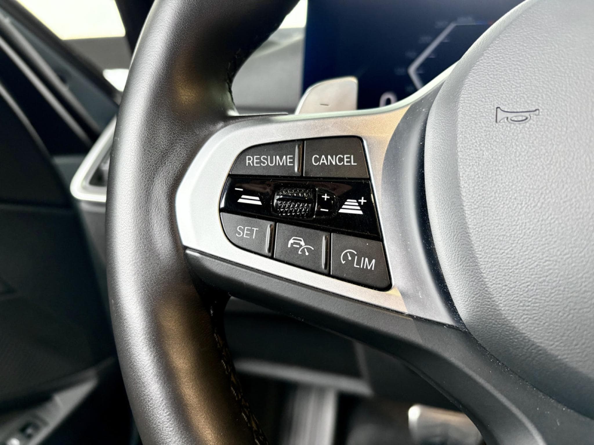 BMW 330 330i M-Sport Touring 245CV *M Sport* *Caméra* (2024) - Photo 11