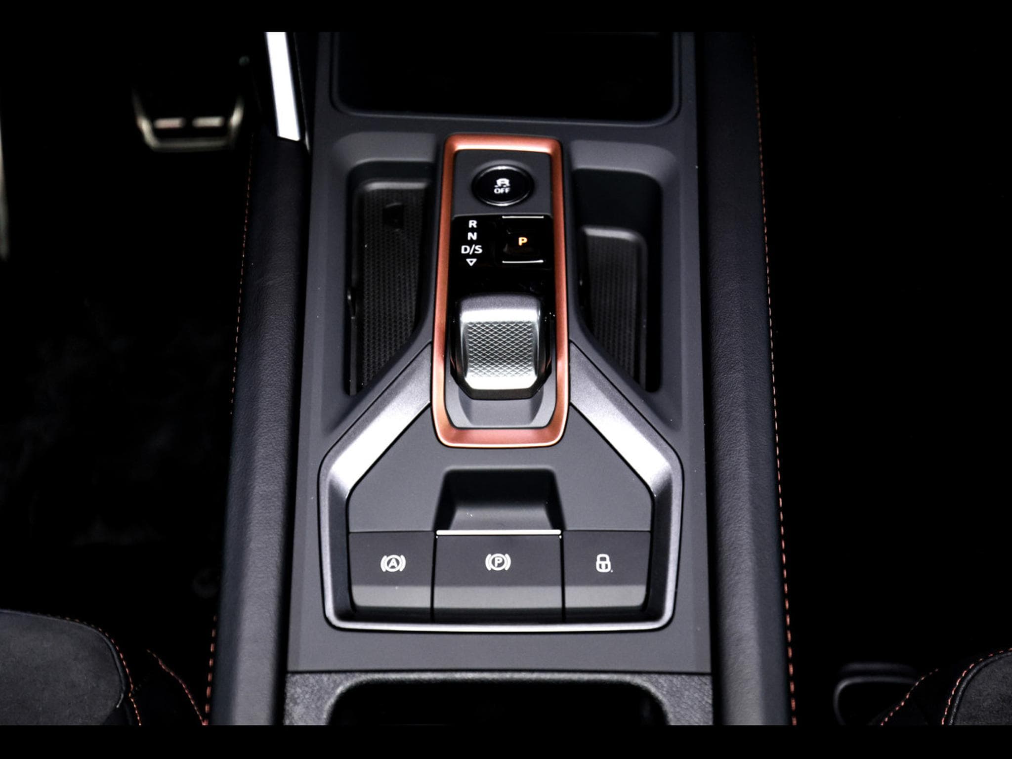 Cupra Formentor VZ 2.0 TSI 333 DSG7 4DRIVE (FACELIFT) – PACK SKYLINE - GRAPH (2025) - Foto 22