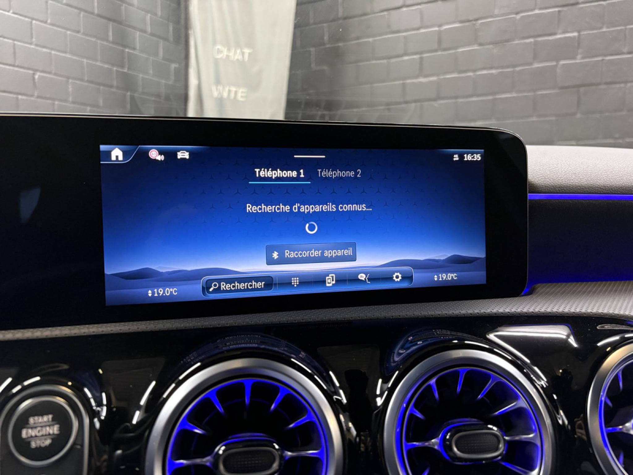 Mercedes A 200 AMG EDITION 163 CV * CAMÉRA *MBUX * KEYLESS * (2023) - Foto 19