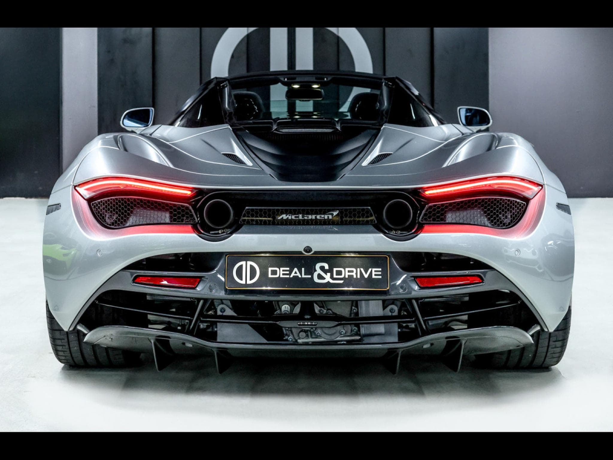 McLaren 720S SPIDER 4.0 V8 720 – PACK STEALTH - FULL XPEL - SUPERNOVA SIL (2022) - Foto 4