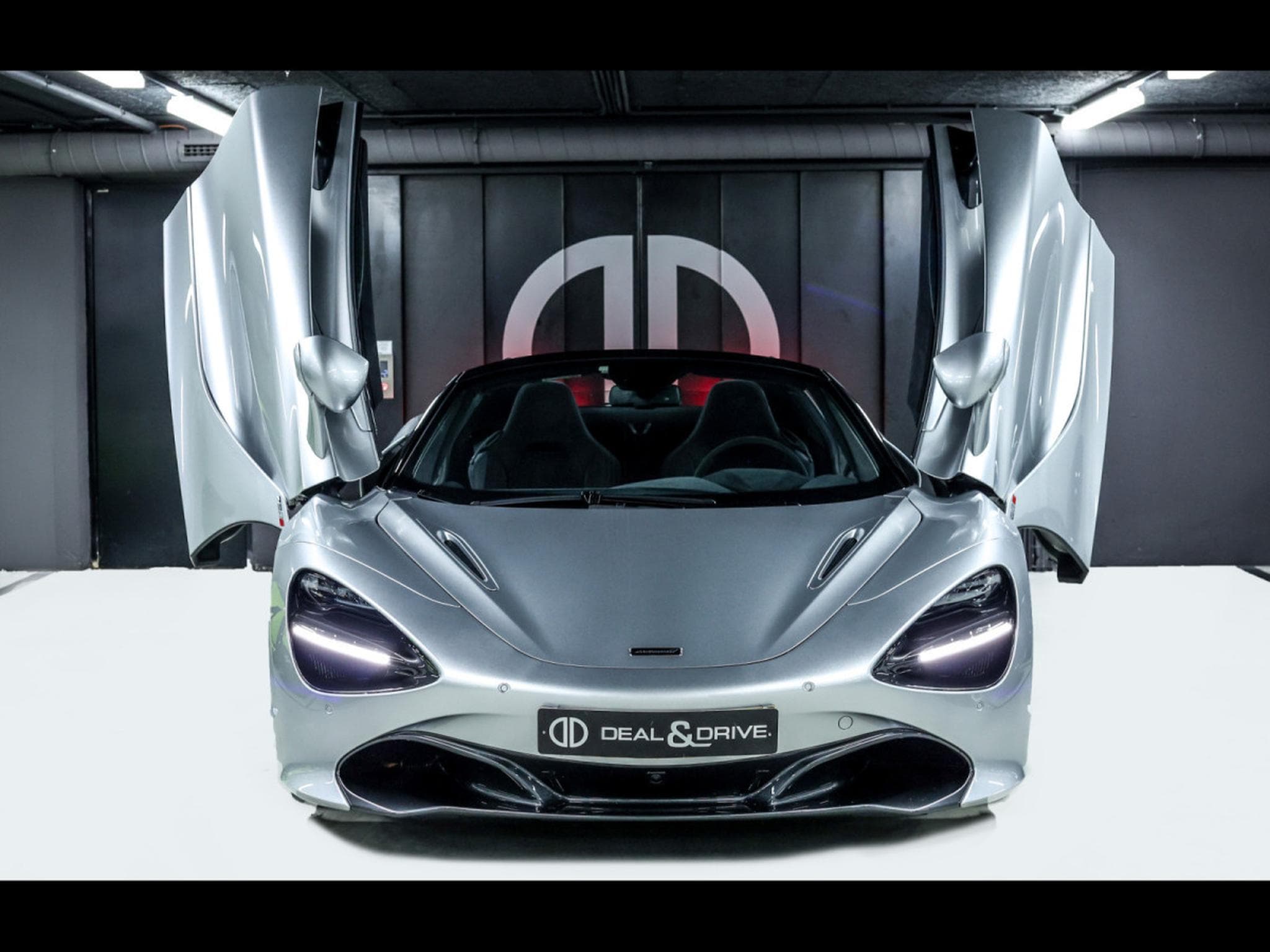McLaren 720S SPIDER 4.0 V8 720 – PACK STEALTH - FULL XPEL - SUPERNOVA SIL (2022) - Foto 5