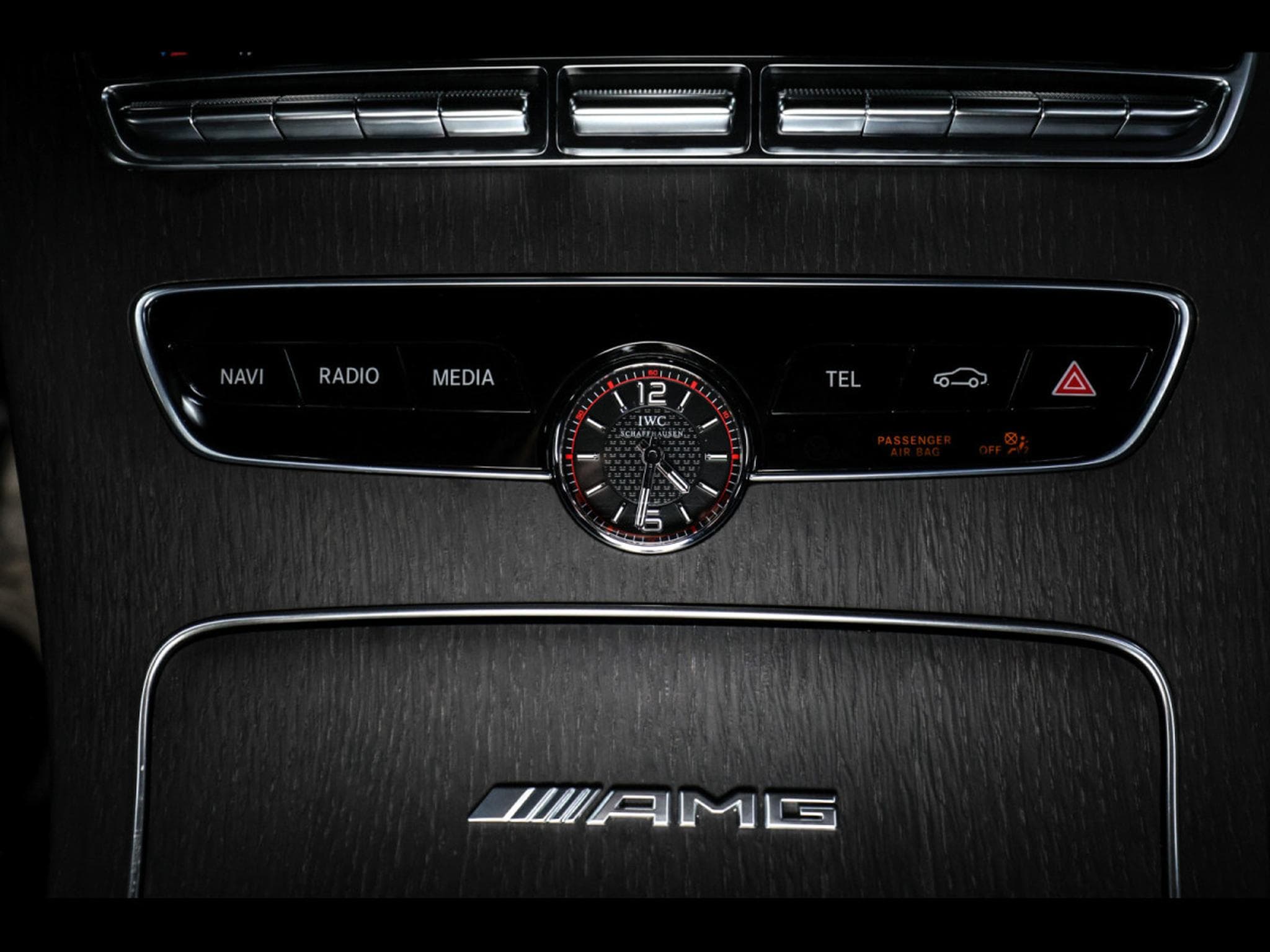 Mercedes C 63 AMG S AMG CABRIOLET (510 CH) – PACK NIGHT - IRIDIUM-SILBER (2020) - Foto 17