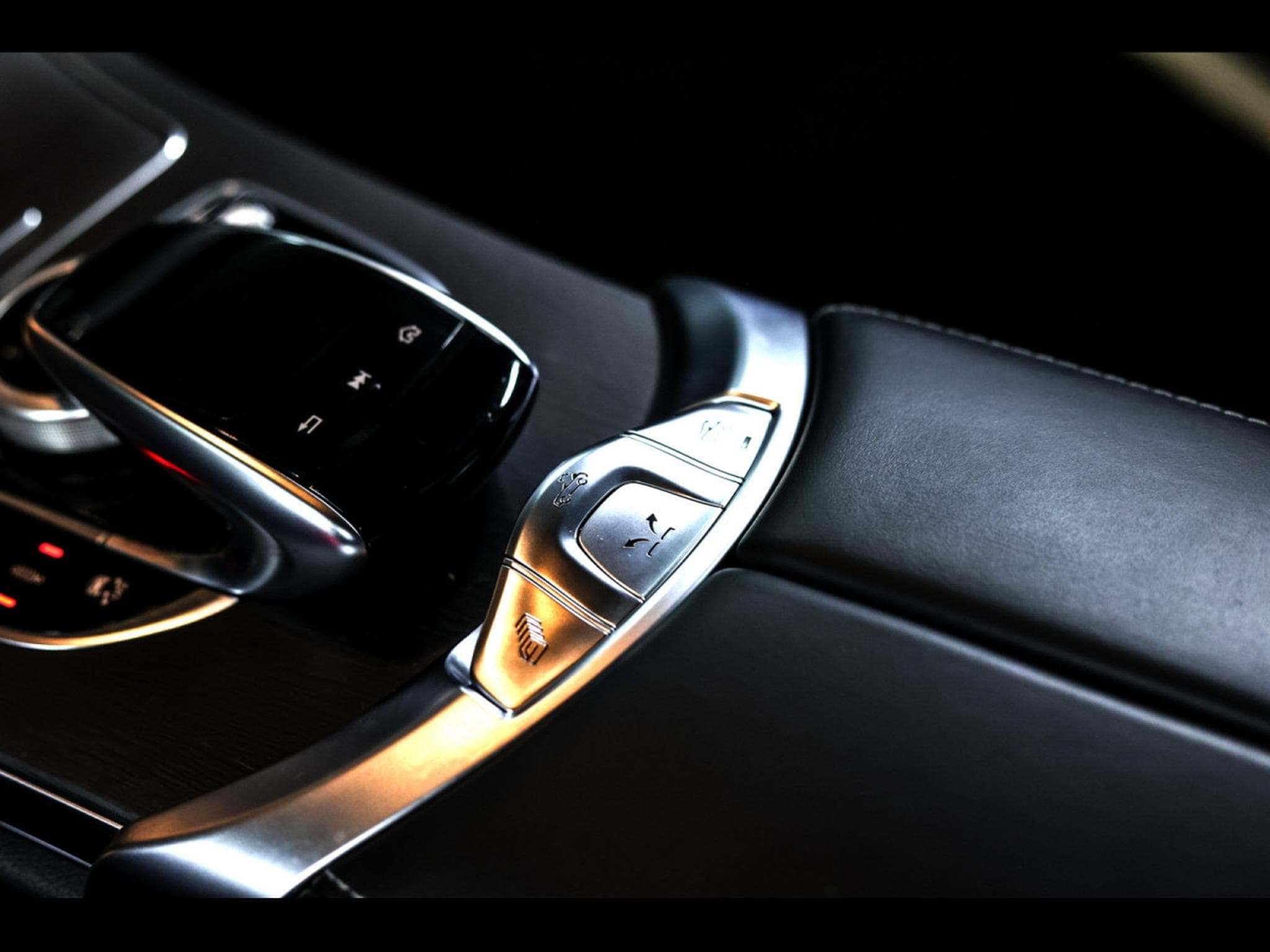 Mercedes C 63 AMG S AMG CABRIOLET (510 CH) – PACK NIGHT - IRIDIUM-SILBER (2020) - Foto 19