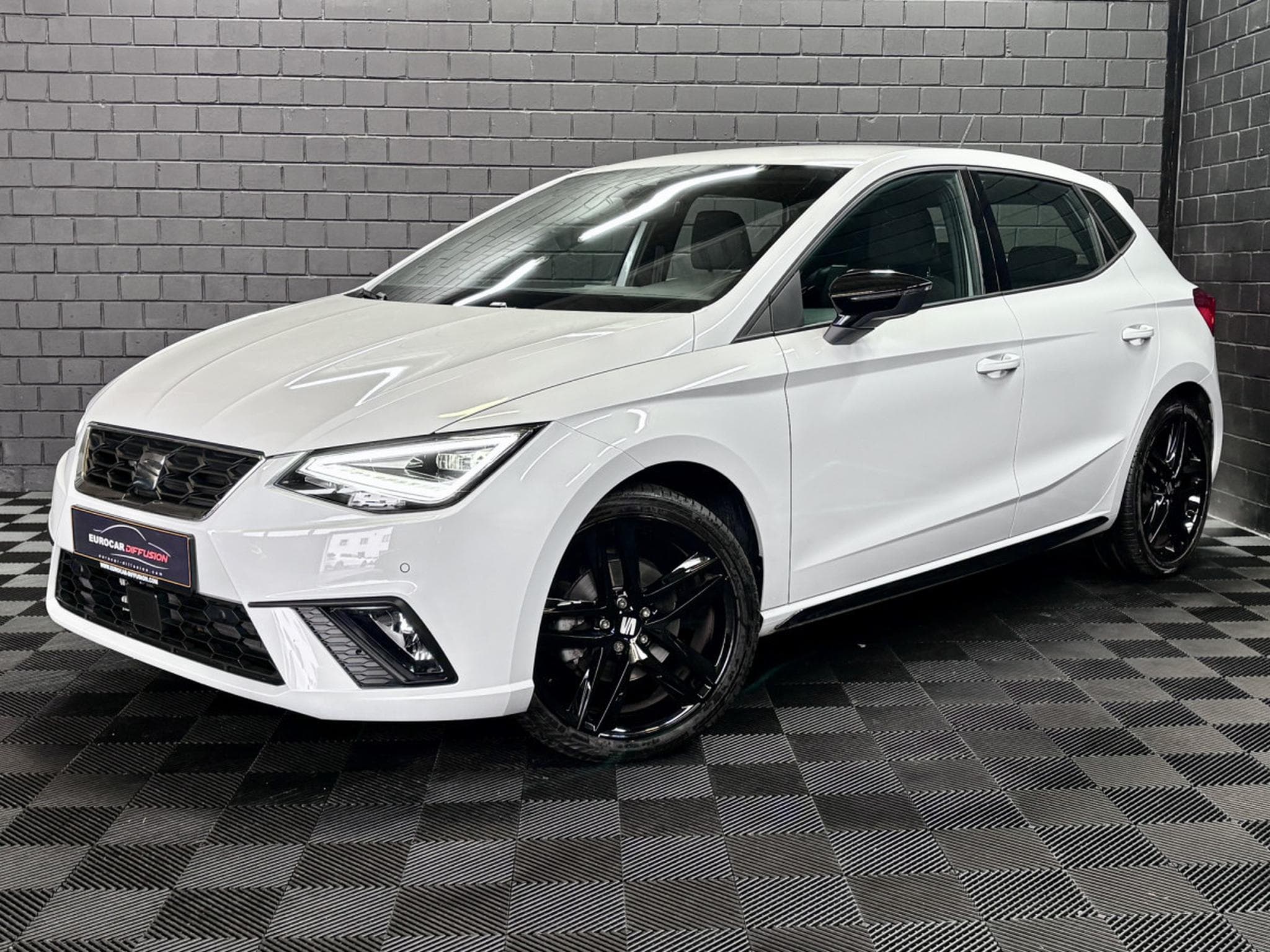Seat Ibiza FR Pro Black Edition 1.0 110CV *Caméra* *Sièges Chauffants* (2022) - Foto 1