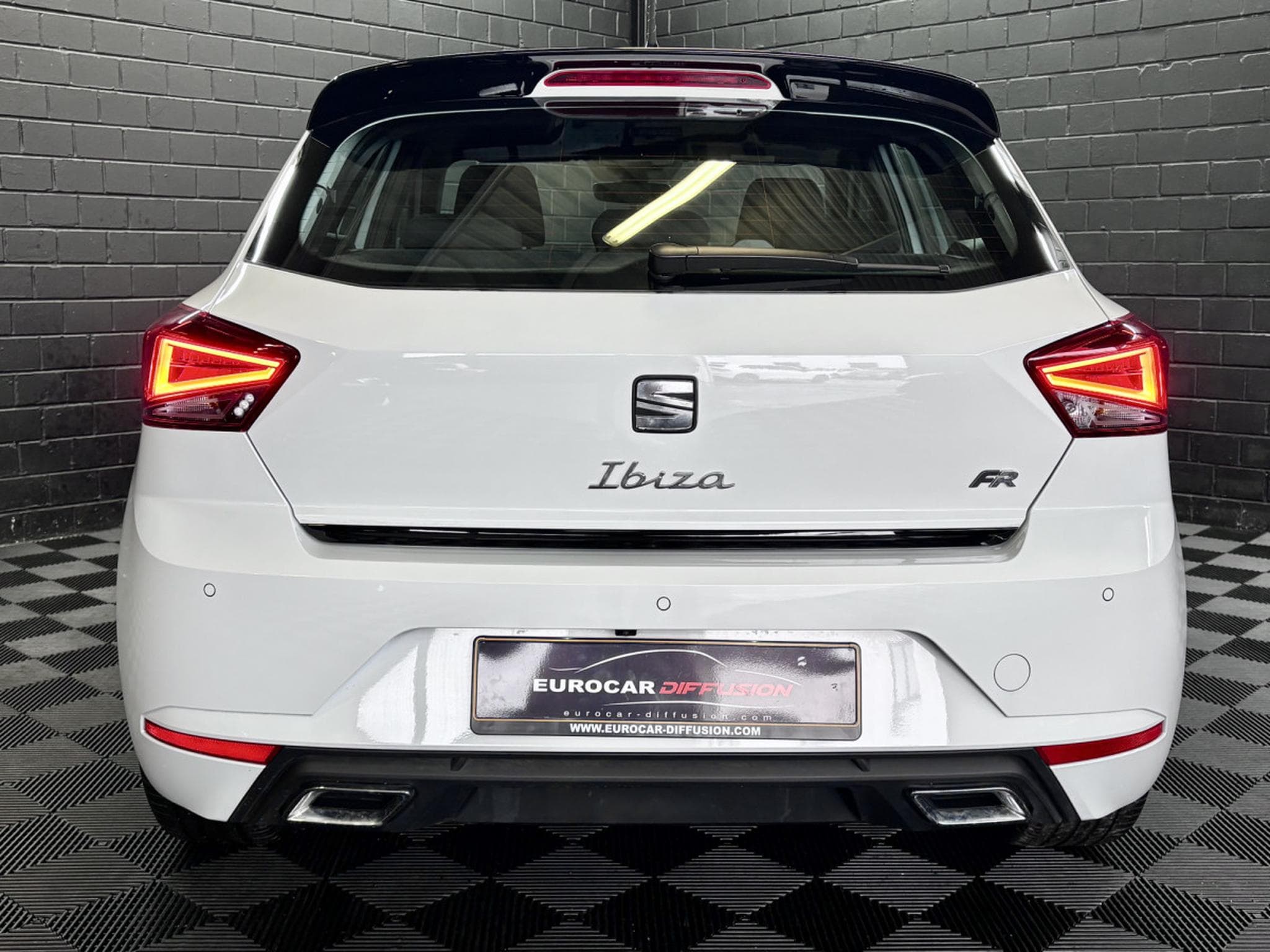 Seat Ibiza FR Pro Black Edition 1.0 110CV *Caméra* *Sièges Chauffants* (2022) - Foto 5