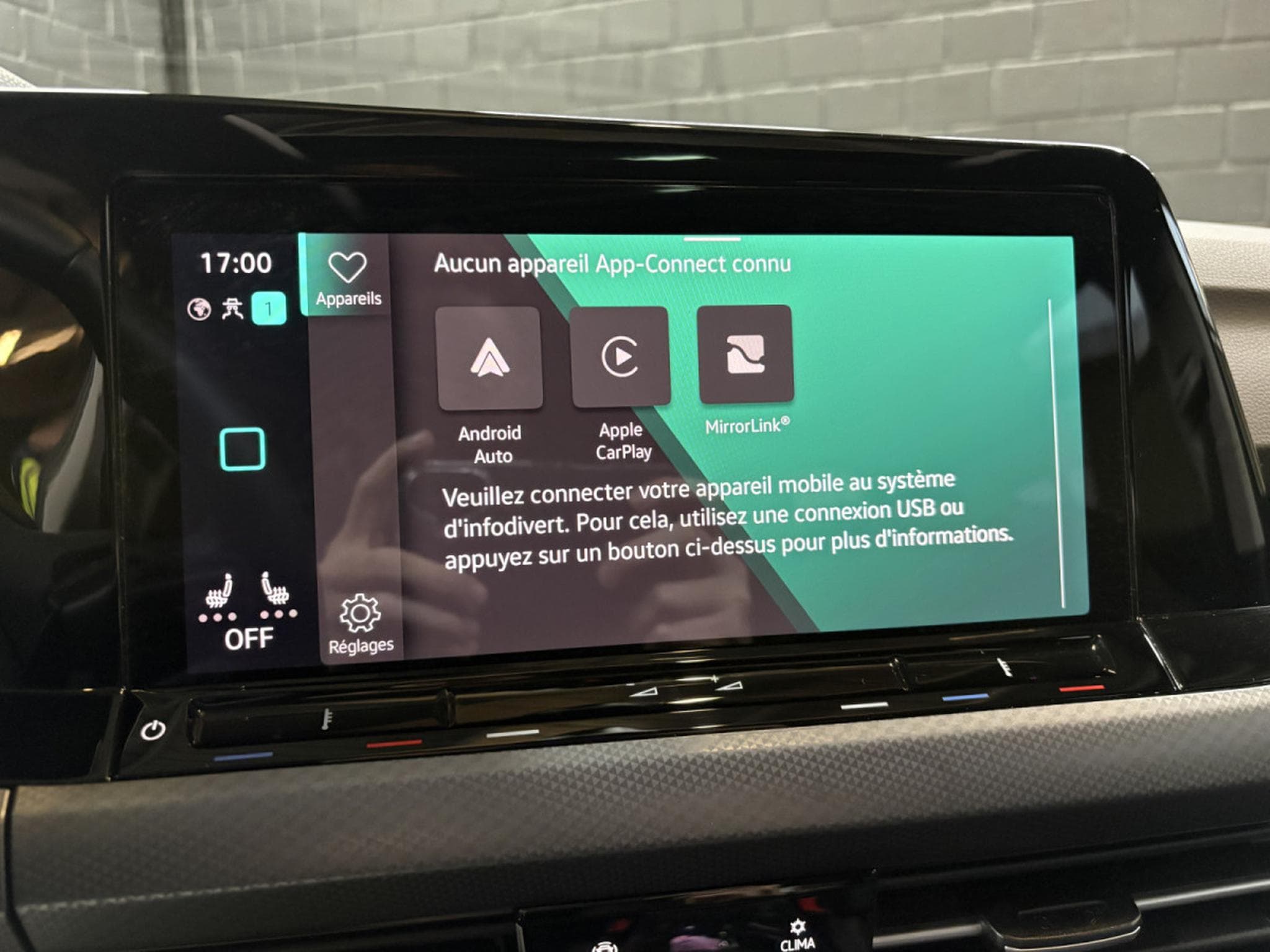 VW Golf Life ACTIVE 2.0 TDI DSG7 150 CV ** Attelage ** Caméra ** (2022) - Foto 16