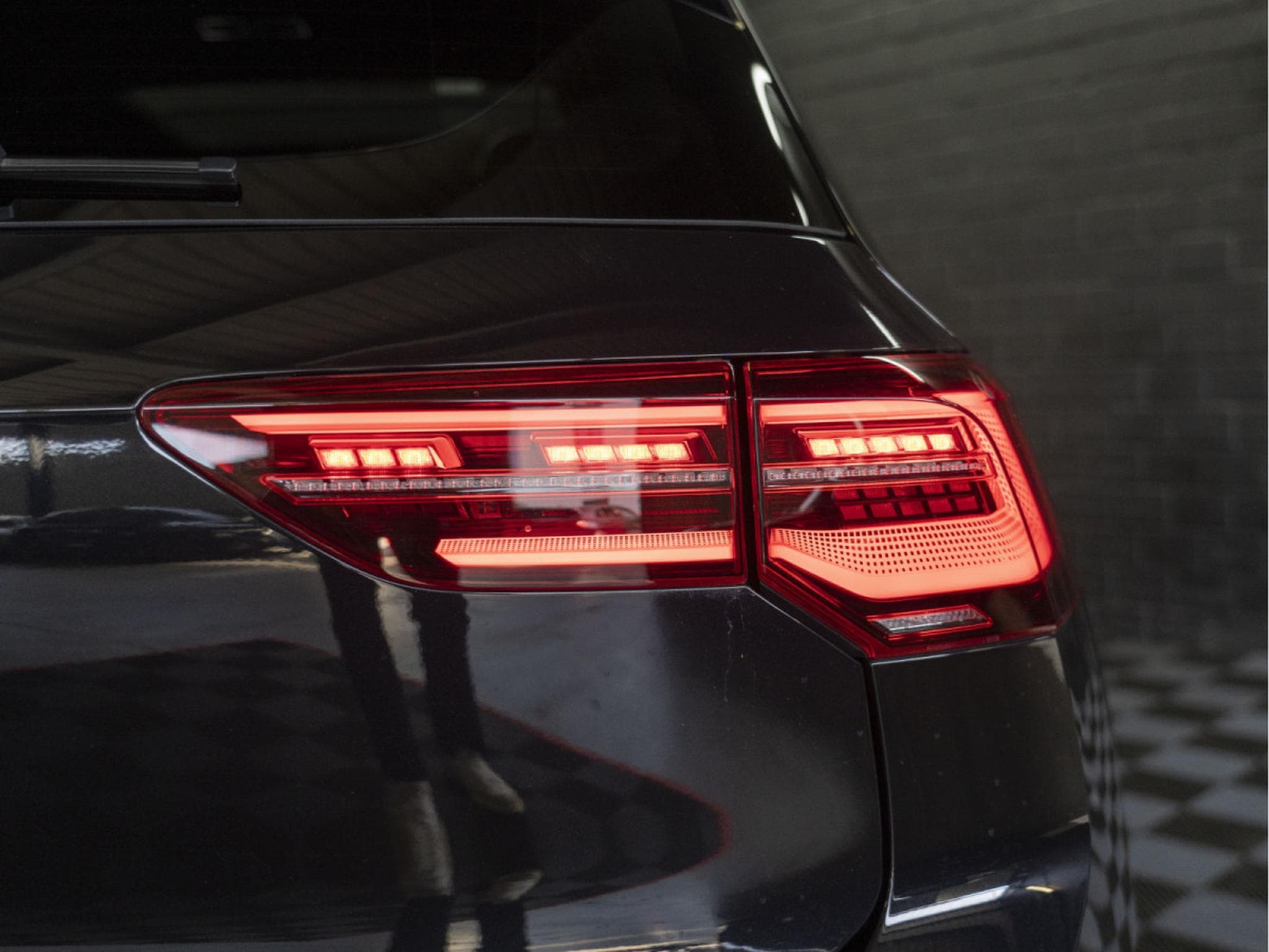 VW Golf GTI Clubsport 2.0 TSI 300 CV DSG7 *Matrix* *Harman* Toit Ouv (2023) - Foto 21