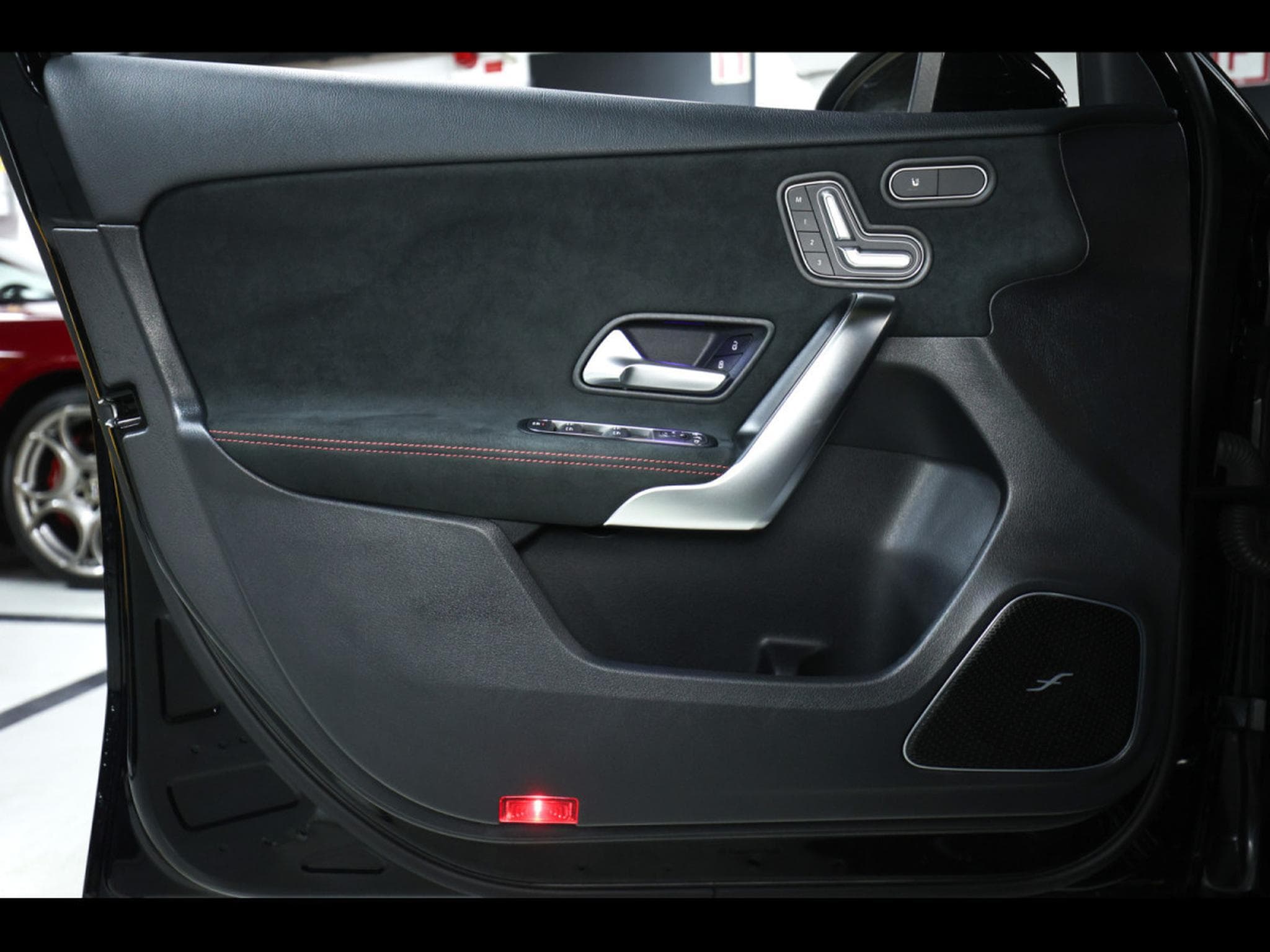 Mercedes A 45 AMG 4MATIC PACK AERODYNAMIQUE (2022) - Foto 9