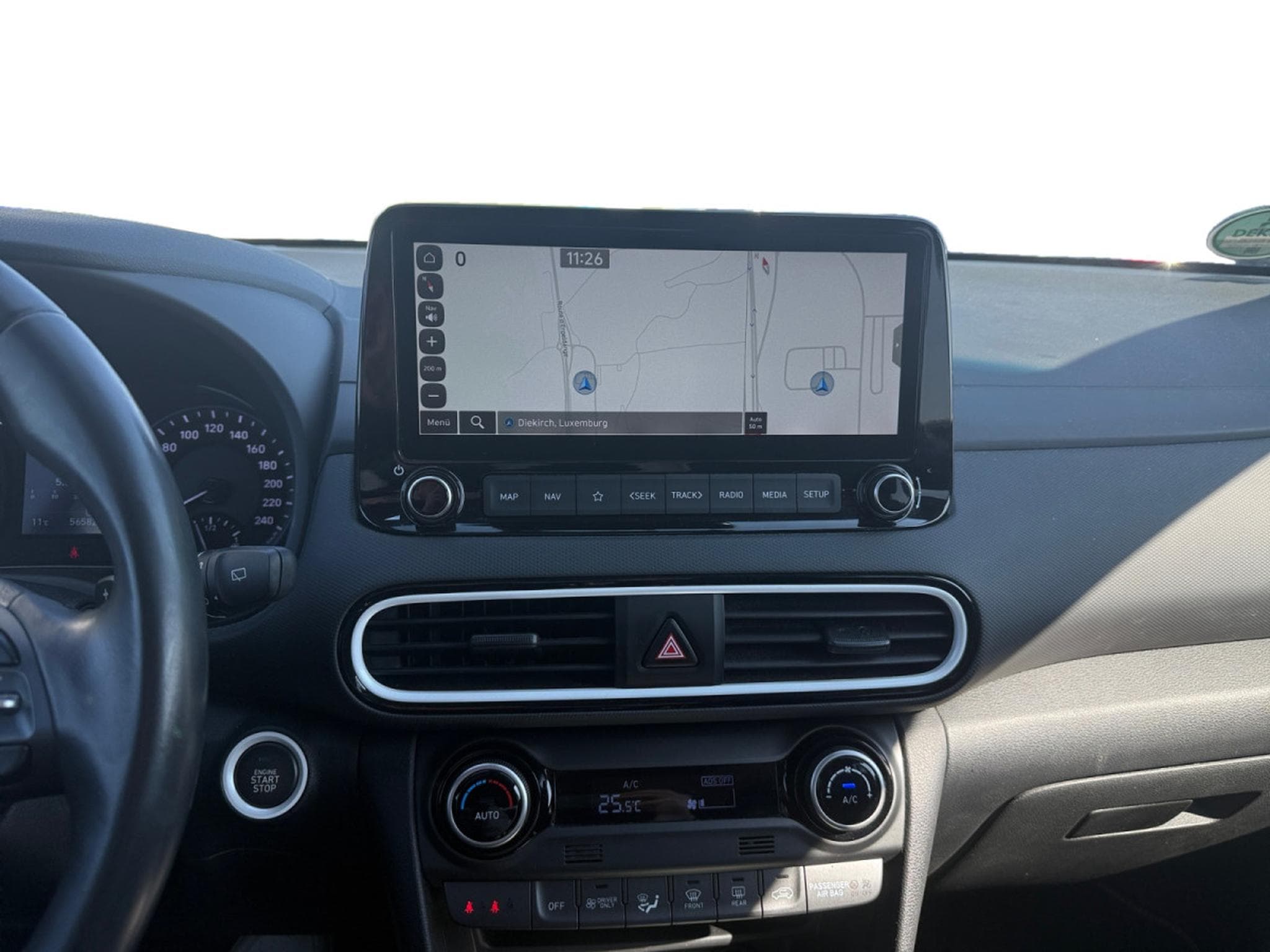 Hyundai Kona HEV 1.6 GDi Twist Techno Pack DCT (2020) - Photo 9