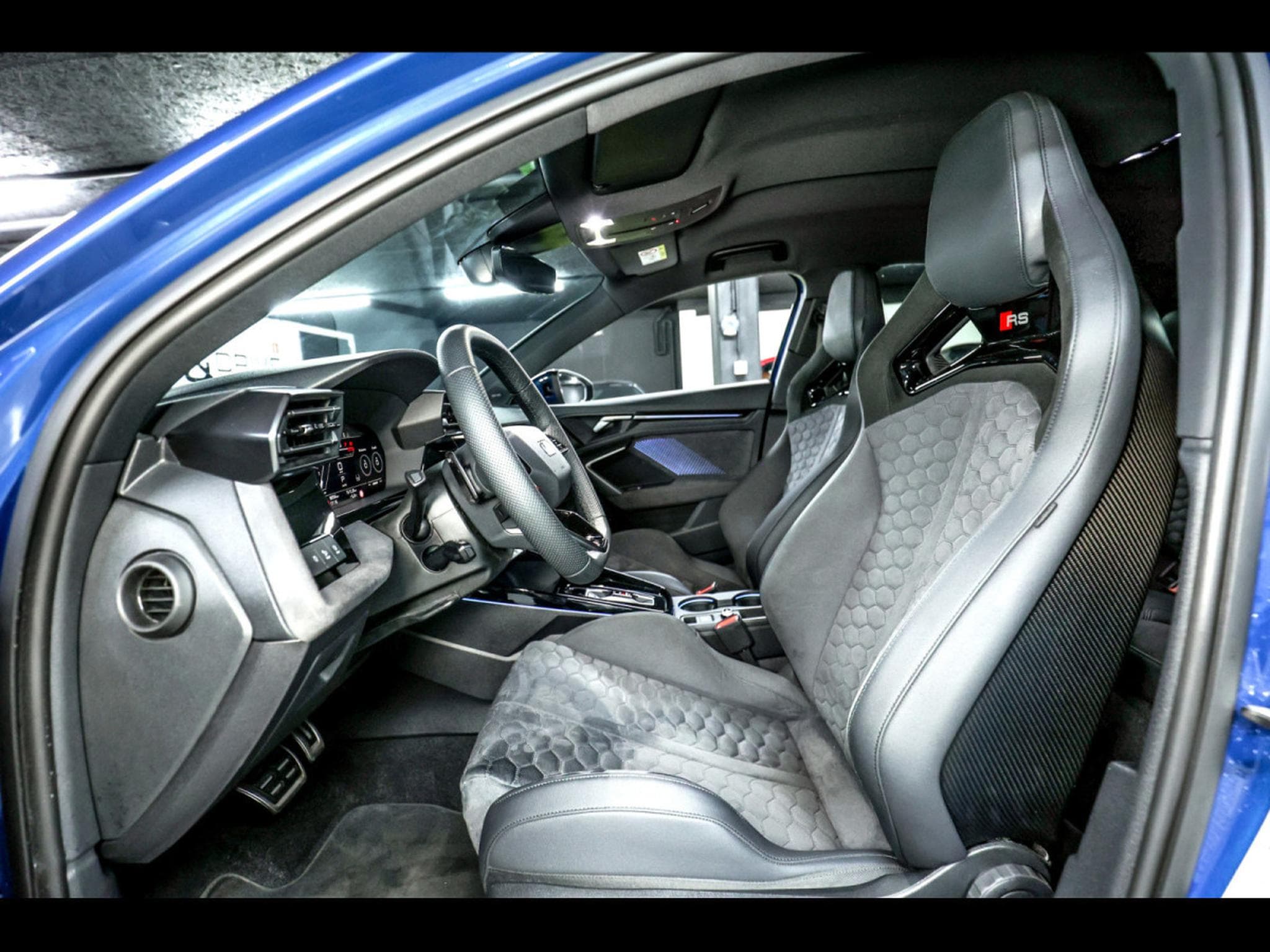 Audi RS3 SPORTBACK 2.5 TFSI QUATTRO S-TRONIC – PACK RS CARBON – ASCAR (2024) - Foto 12