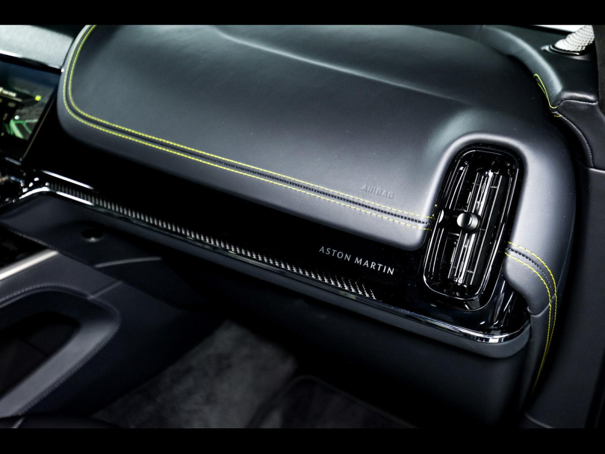 Aston-Martin DBX 707 MY25.5 - MALACHITE GREEN (2025) - Foto 16