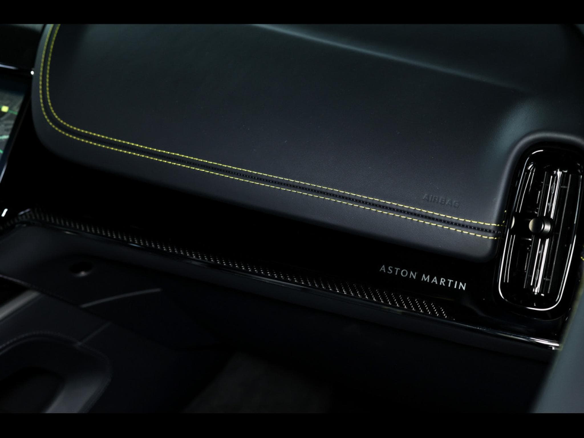 Aston-Martin DBX 707 MY25.5 - MALACHITE GREEN (2025) - Foto 22