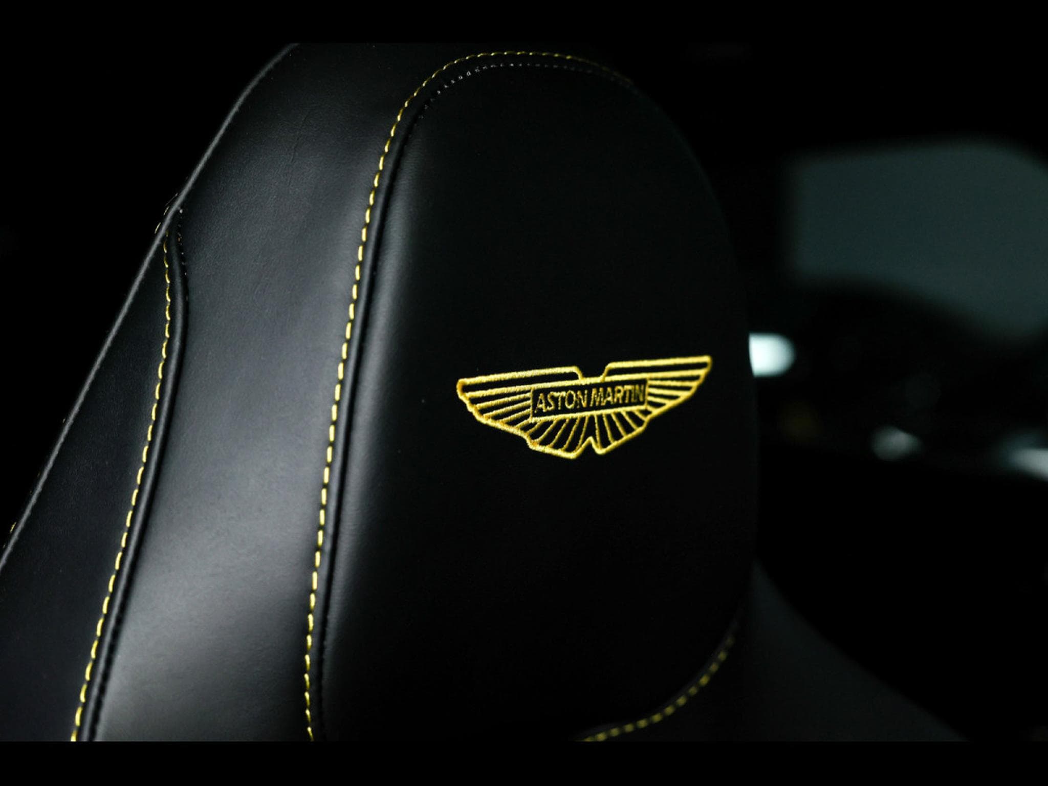 Aston-Martin DBX 707 MY25.5 - MALACHITE GREEN (2025) - Foto 23