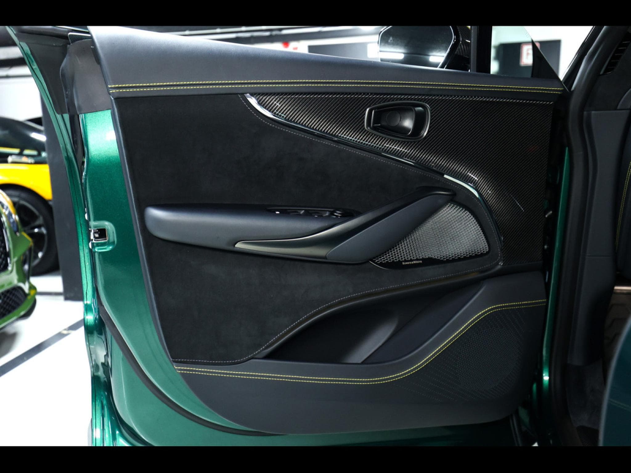 Aston-Martin DBX 707 MY25.5 - MALACHITE GREEN (2025) - Foto 9