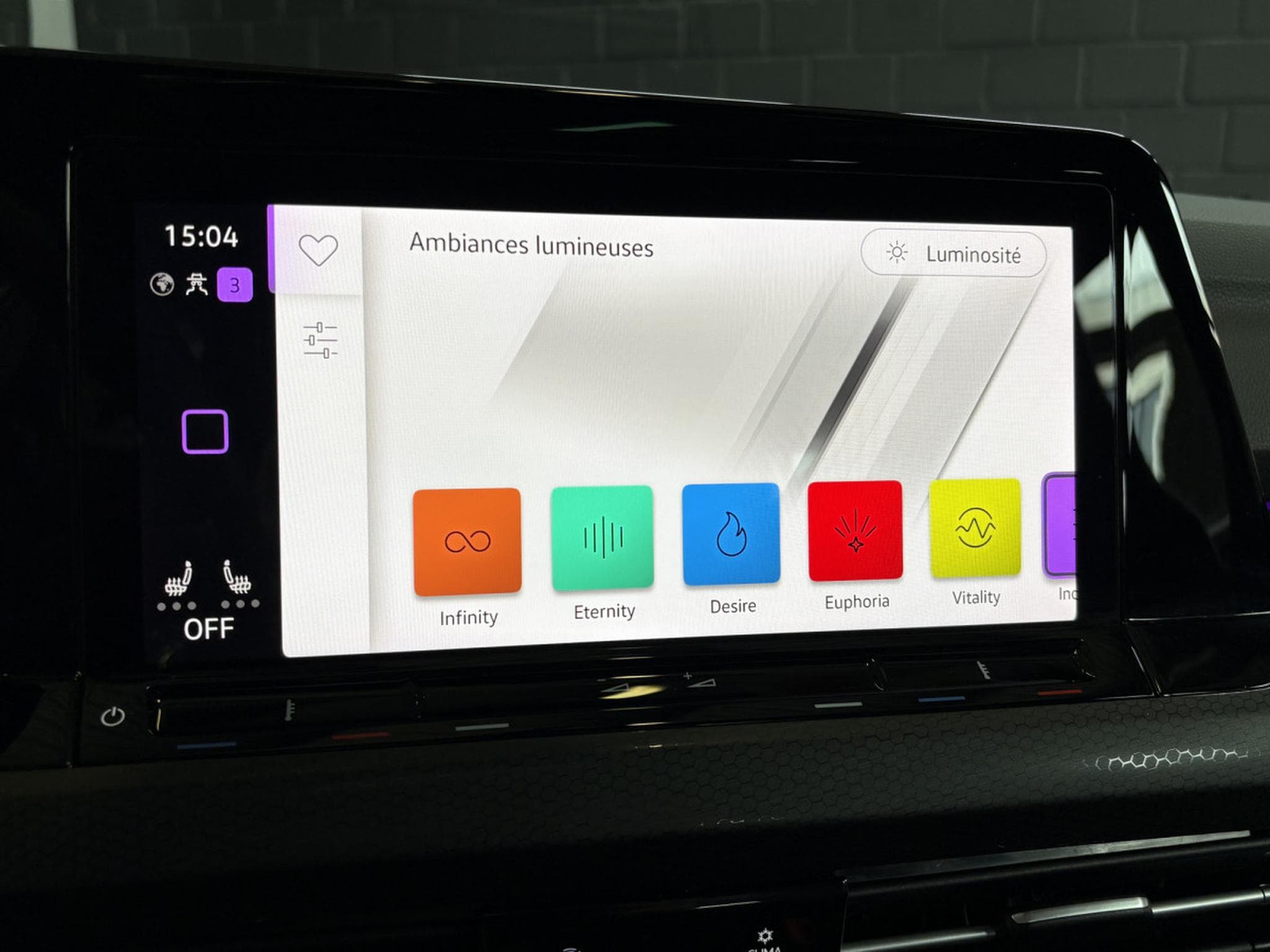 VW Golf GTI Clubsport 2.0 TSI 300CV DSG7 *Toit Ouvrant* *Sièges Chau (2022) - Foto 19