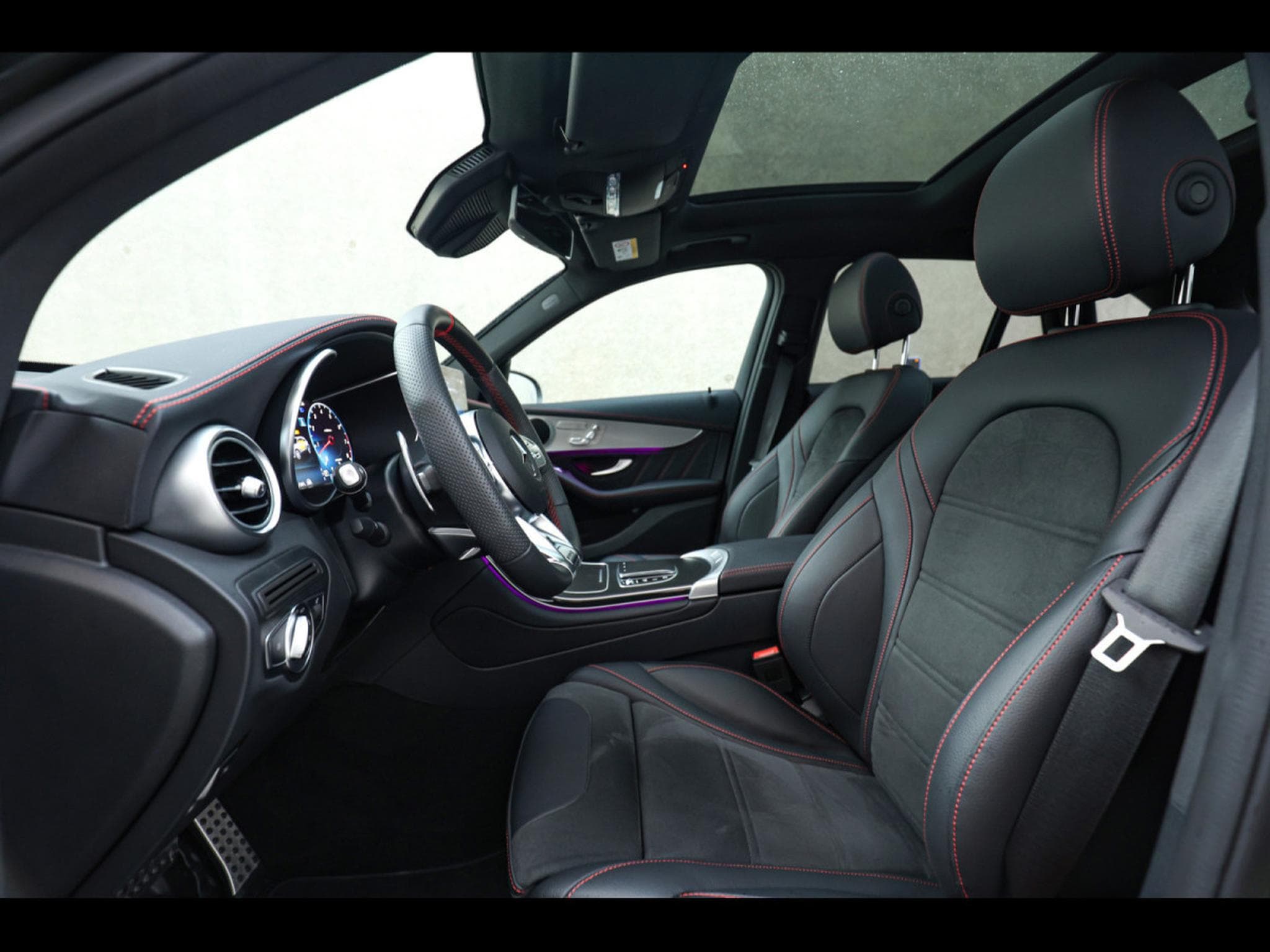 Mercedes GLC 43 AMG 4MATIC – OBSIDIAN BLACK (2022) - Foto 11