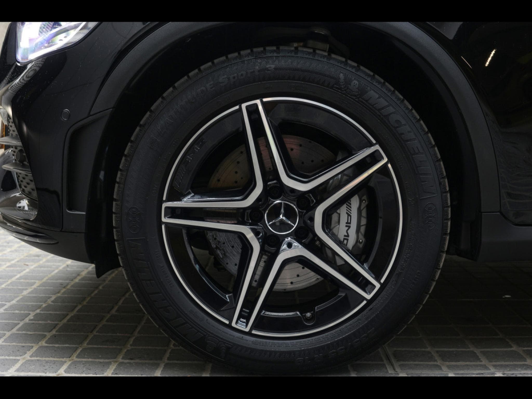 Mercedes GLC 43 AMG 4MATIC – OBSIDIAN BLACK (2022) - Foto 8