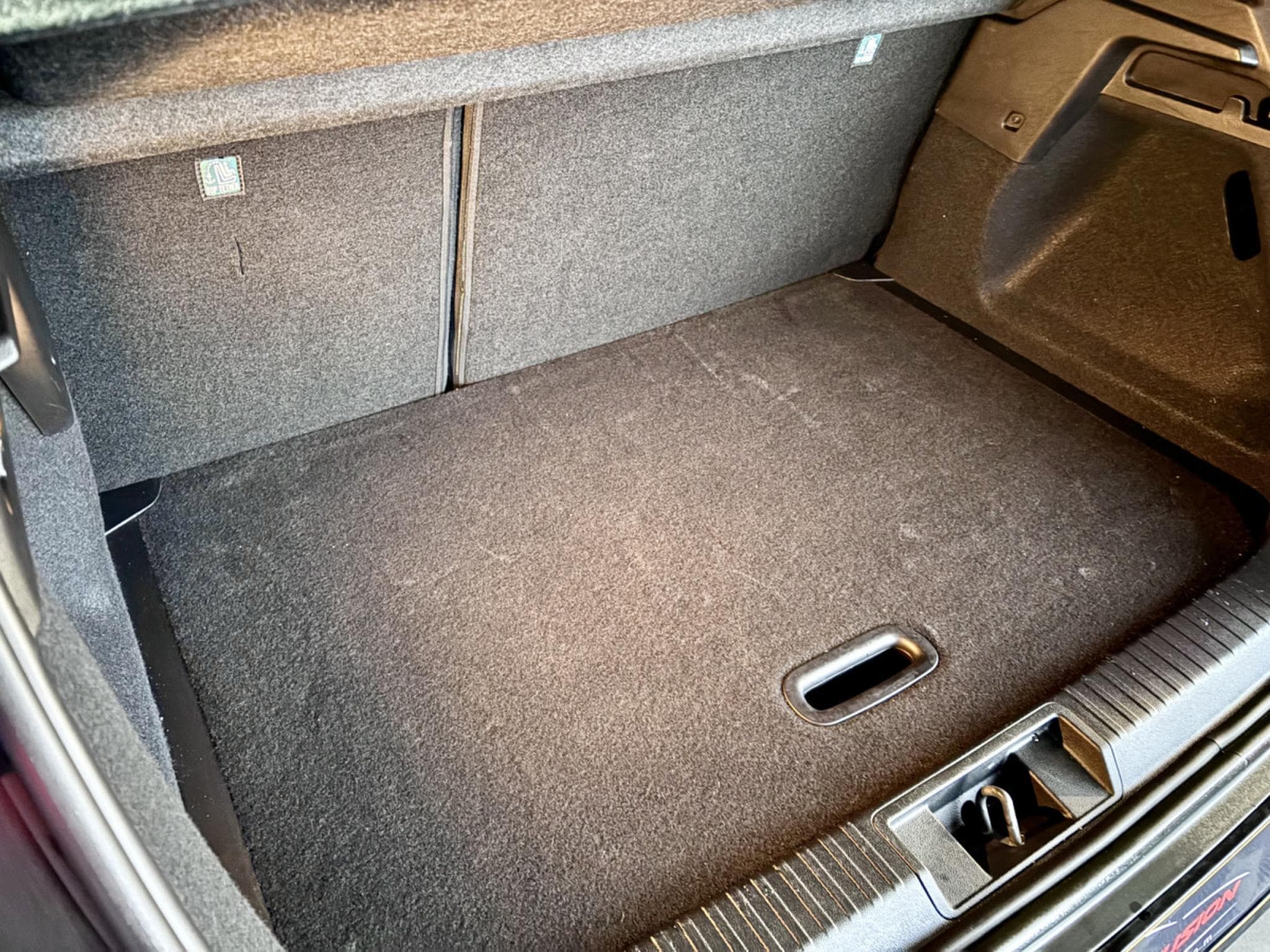 Renault Captur 1.3 TCE 160 CV TECHNO **Caméra** Sièges Chauff.** ACC ** (2025) - Photo 23